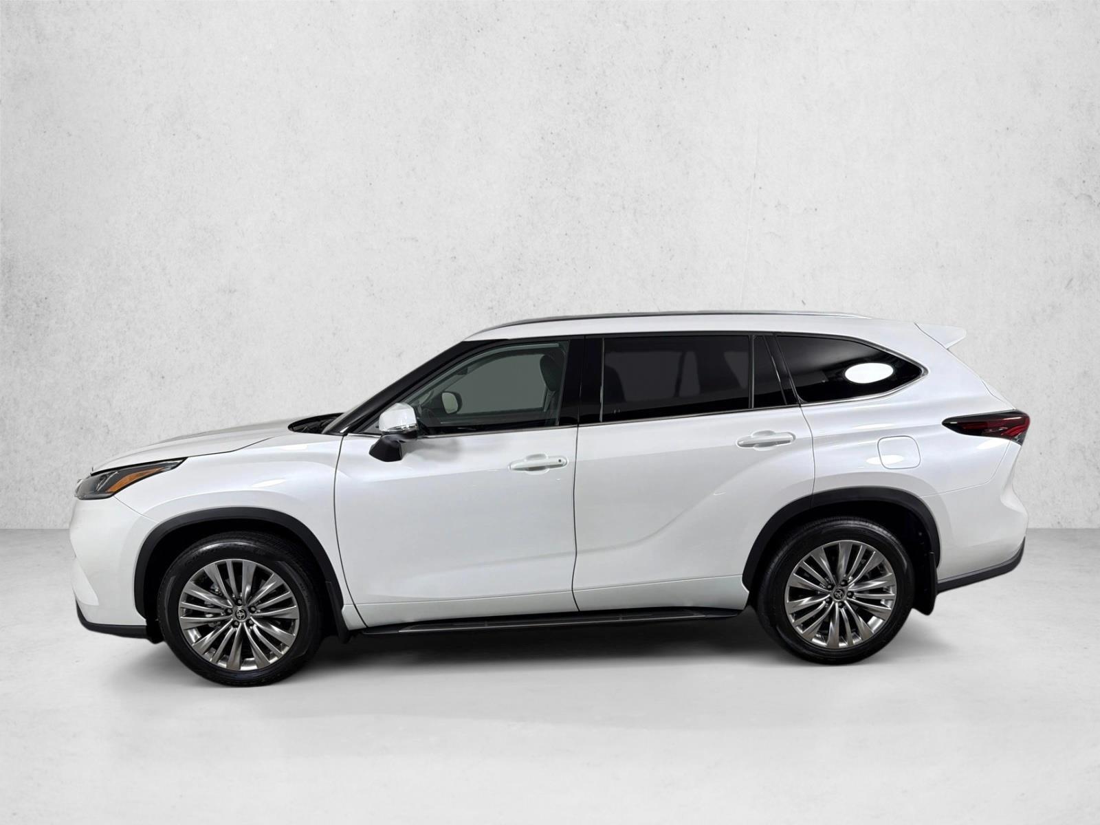 Thumbnail: 2026 Toyota Highlander - 2