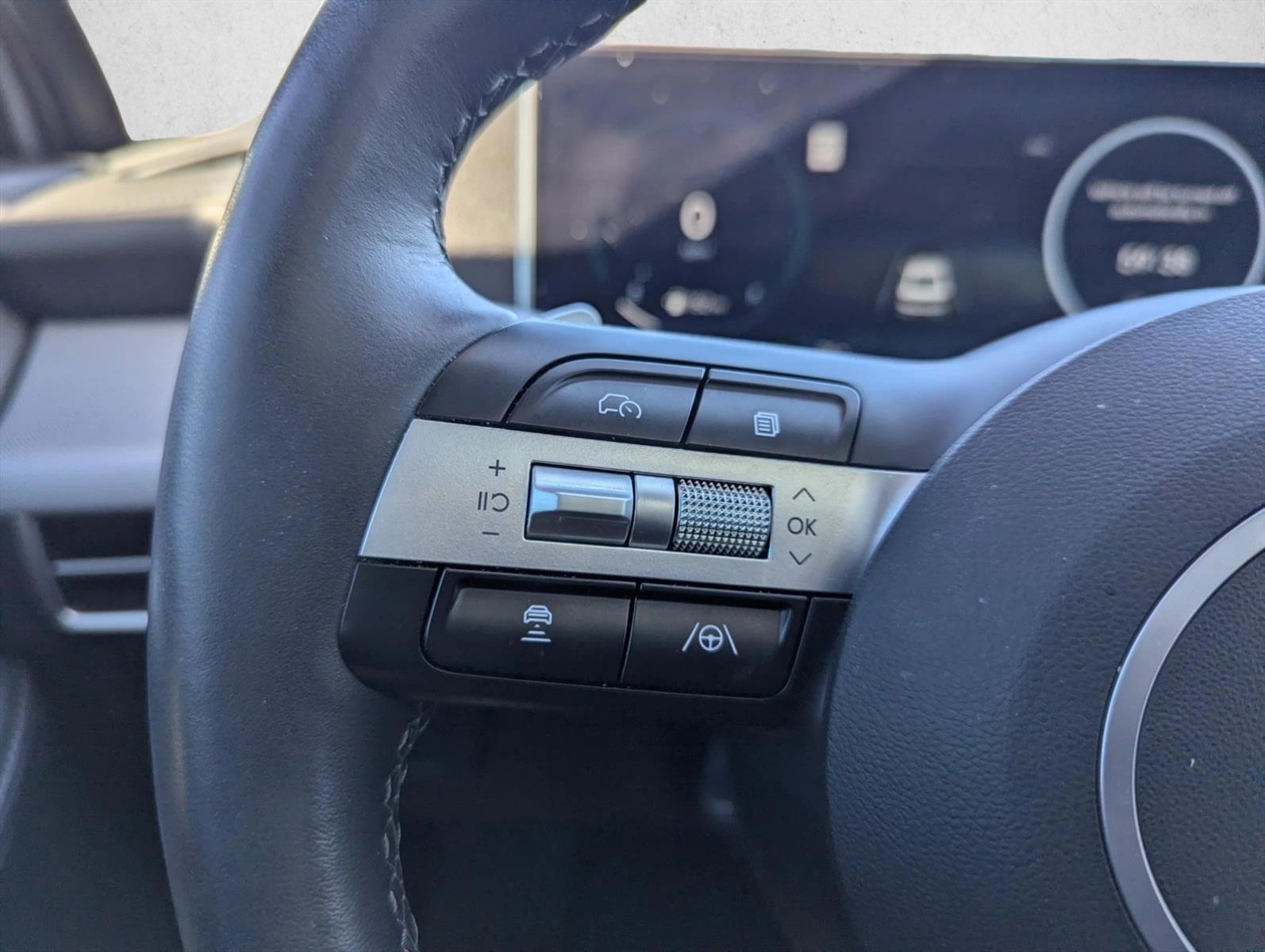 2025 Hyundai Sonata Hybrid Limited - Photo 13
