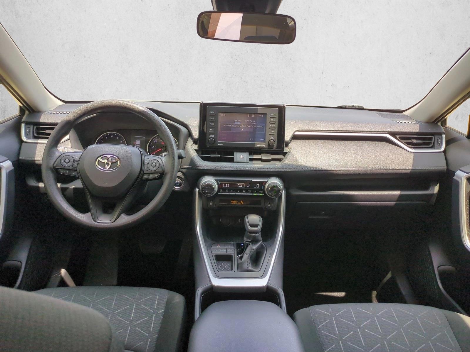 Thumbnail: 2022 Toyota RAV4 - 3