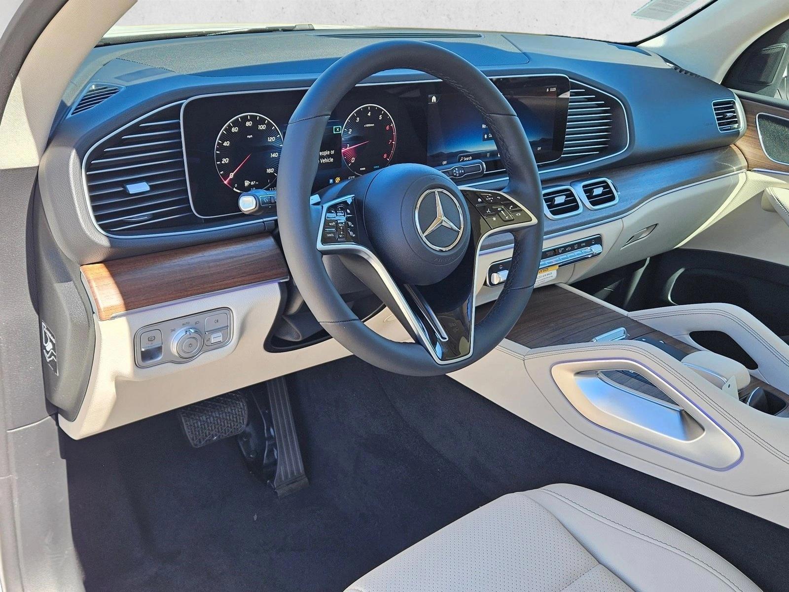 Thumbnail: 2026 Mercedes-Benz GLE - 3