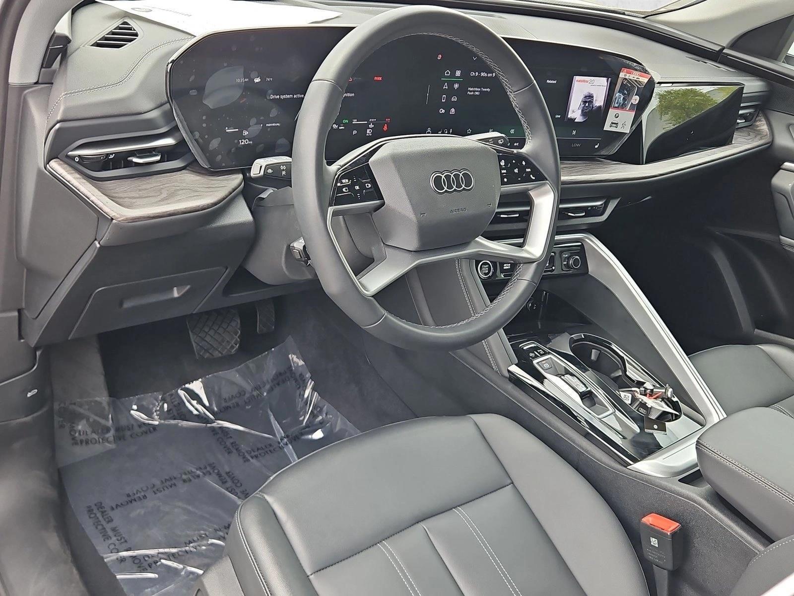 Thumbnail: 2025 Audi Q5 - 4