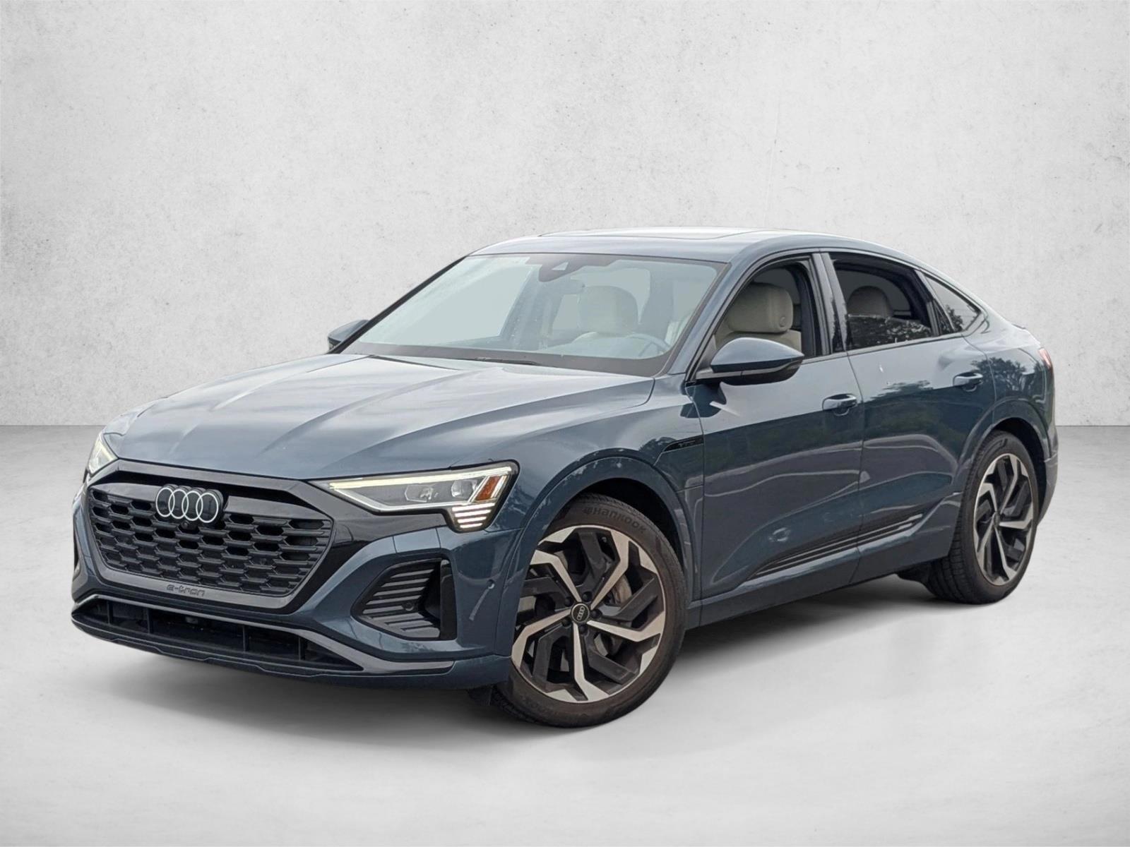 Thumbnail: 2024 Audi Q8 e-tron - 1