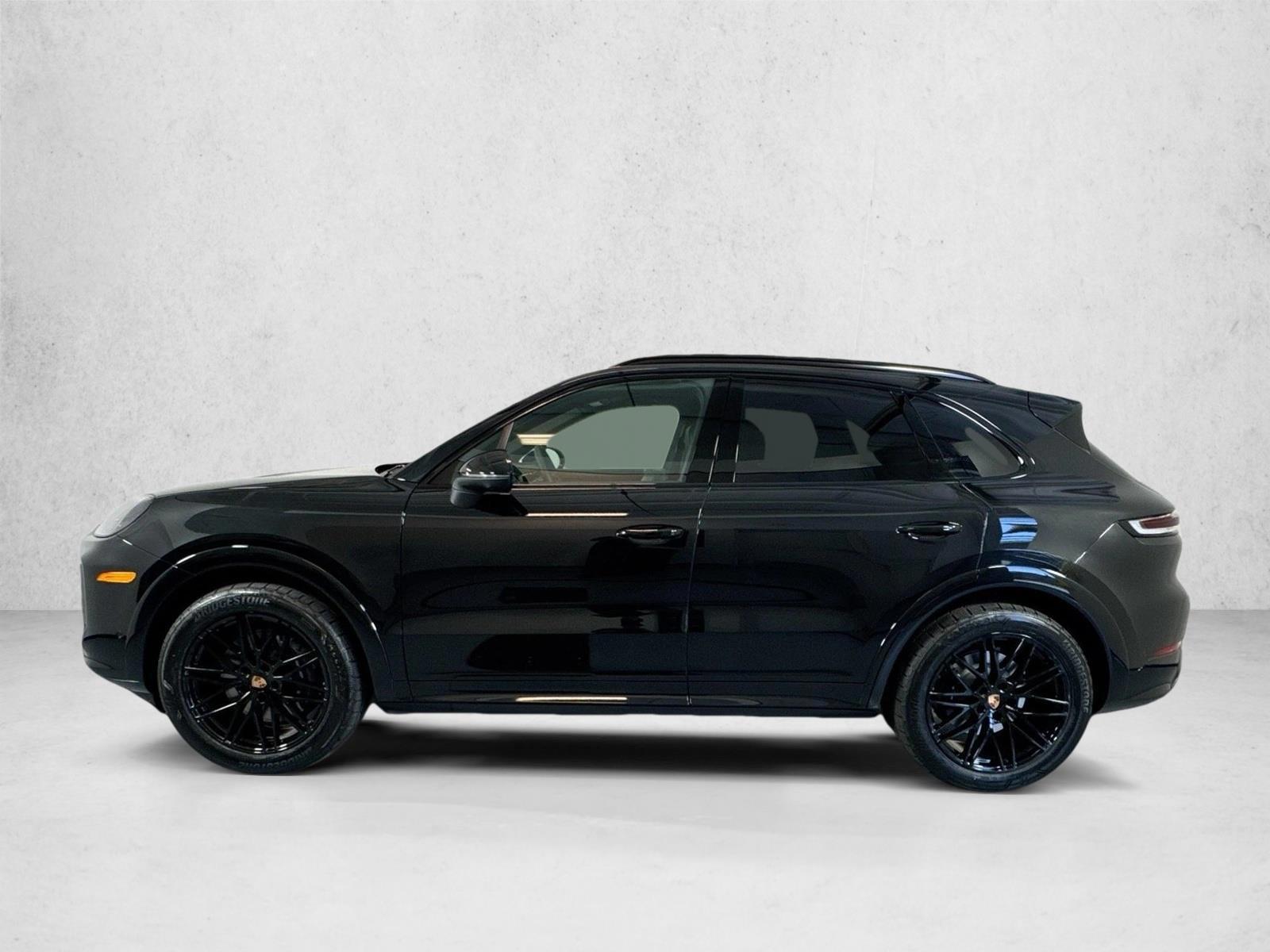 Thumbnail: 2026 Porsche Cayenne - 2