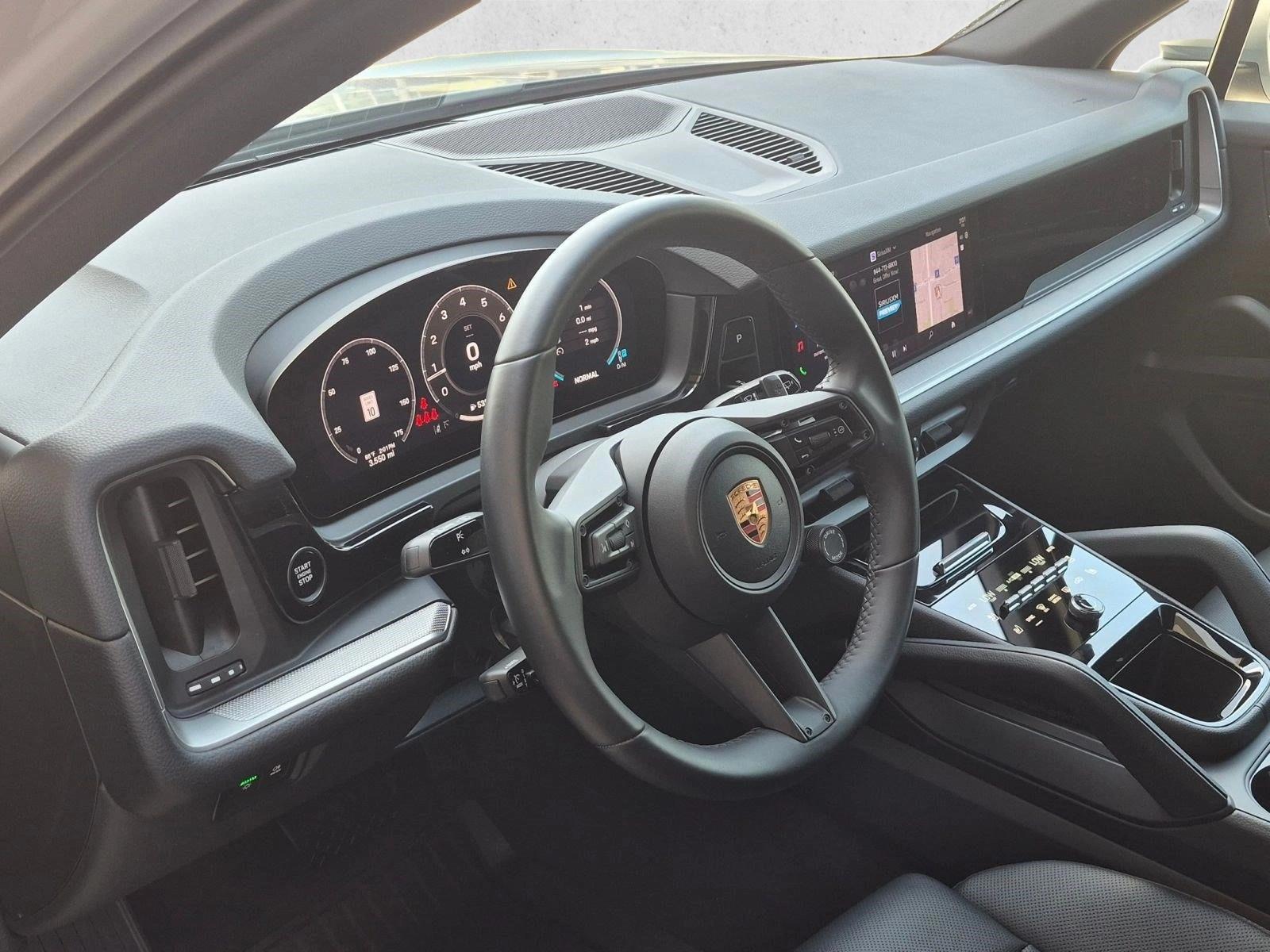 Thumbnail: 2026 Porsche Cayenne - 3