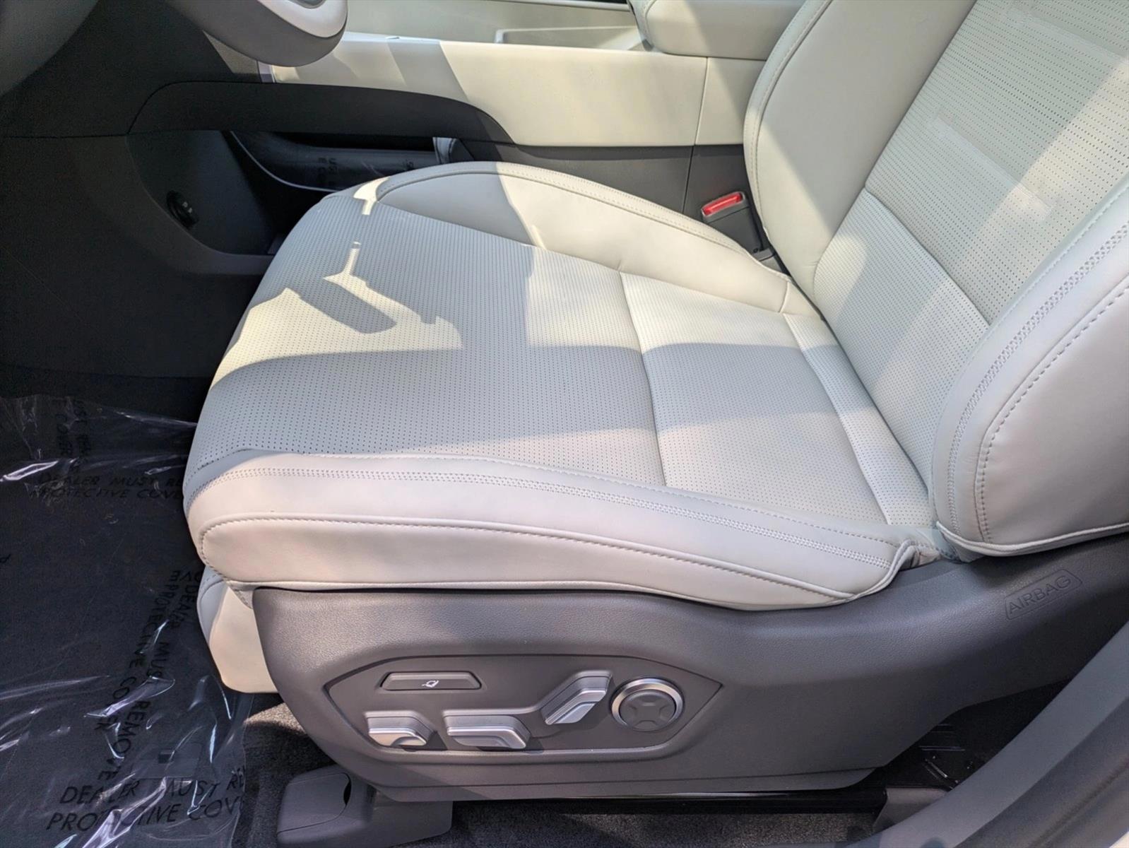 Thumbnail: 2026 Hyundai Santa Fe - 4