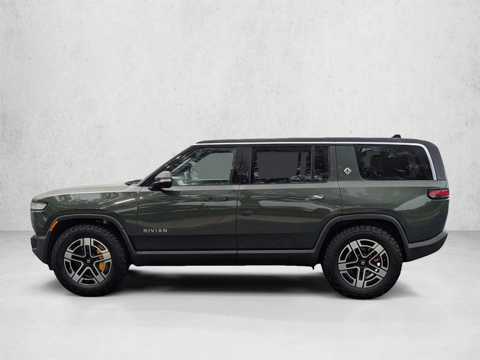 Thumbnail: 2022 Rivian R1S - 2