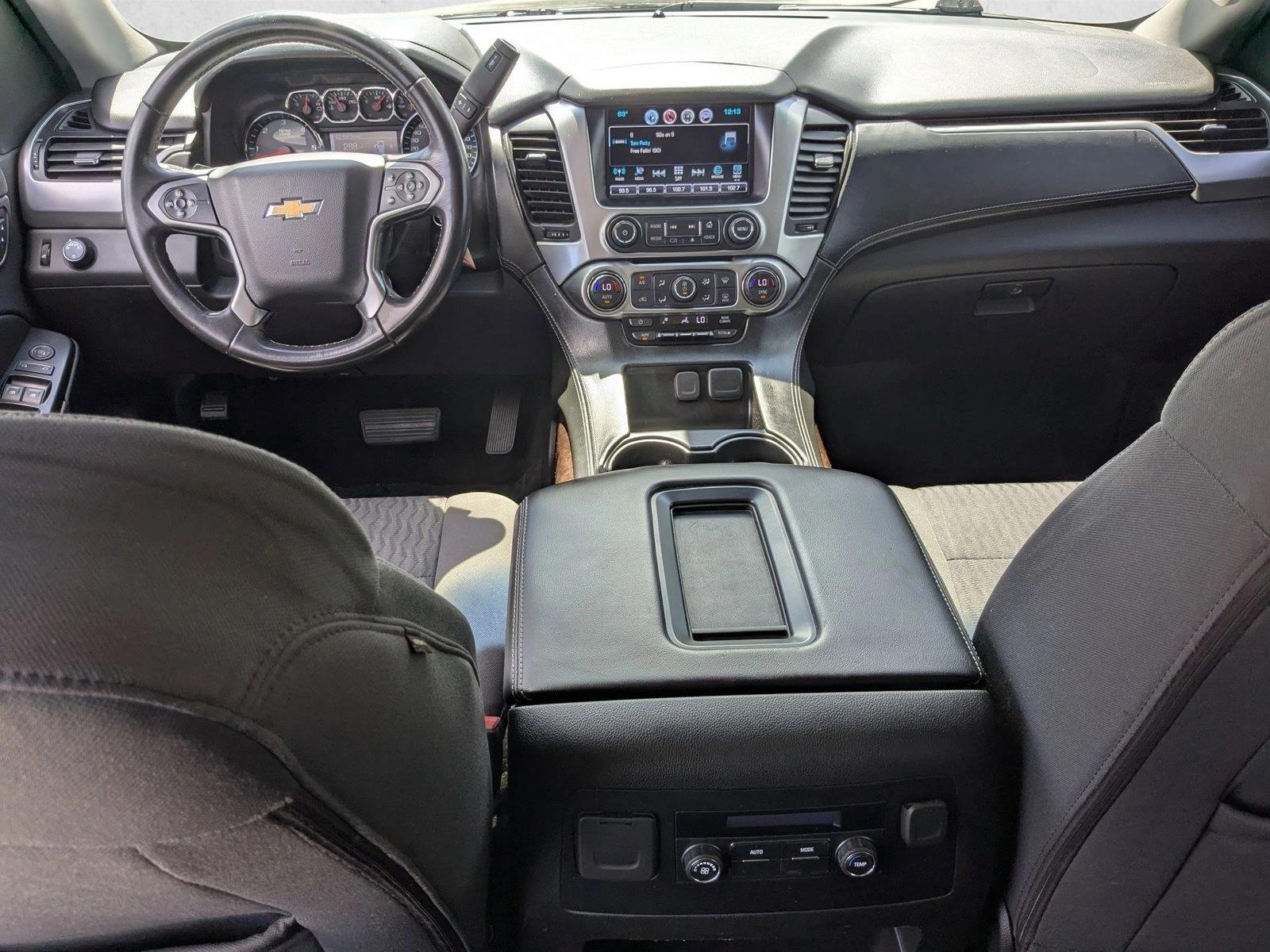 Thumbnail: 2018 Chevrolet Tahoe - 4