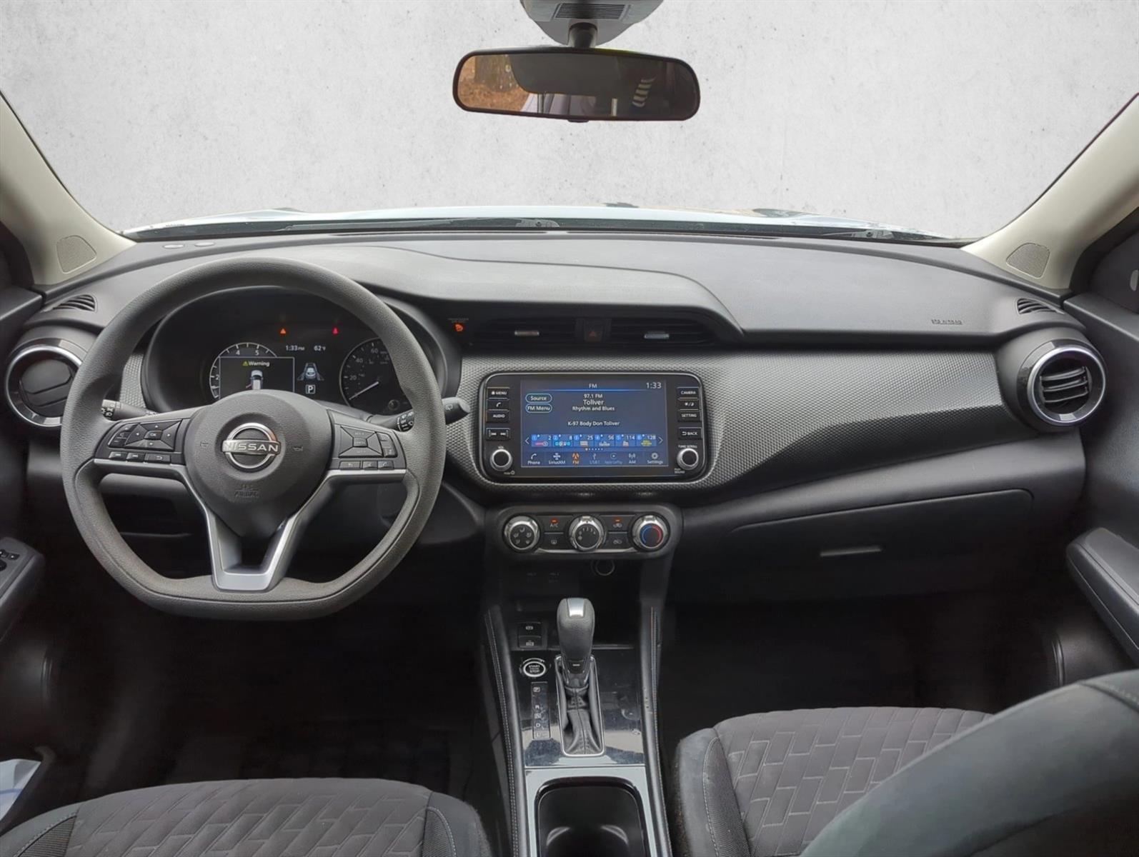 Thumbnail: 2023 Nissan Kicks - 3
