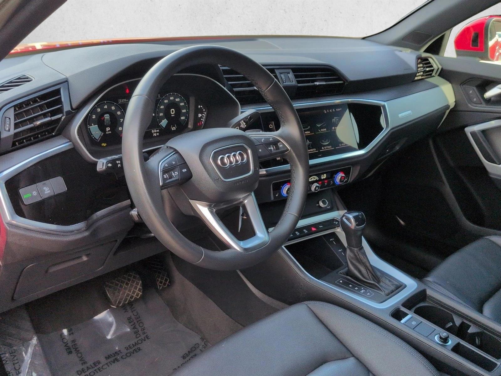 Thumbnail: 2025 Audi Q3 - 3
