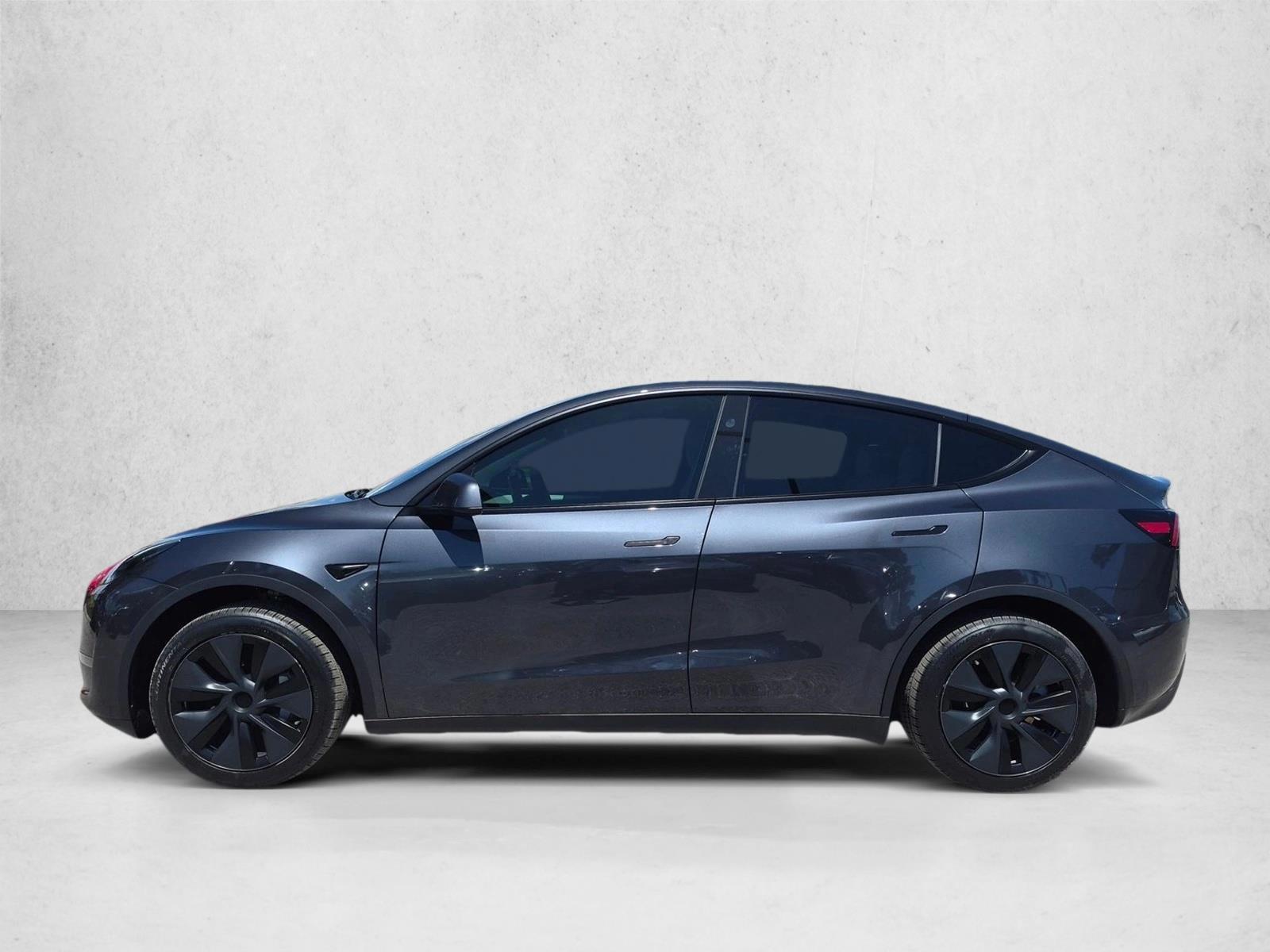 Thumbnail: 2025 Tesla Model Y - 2