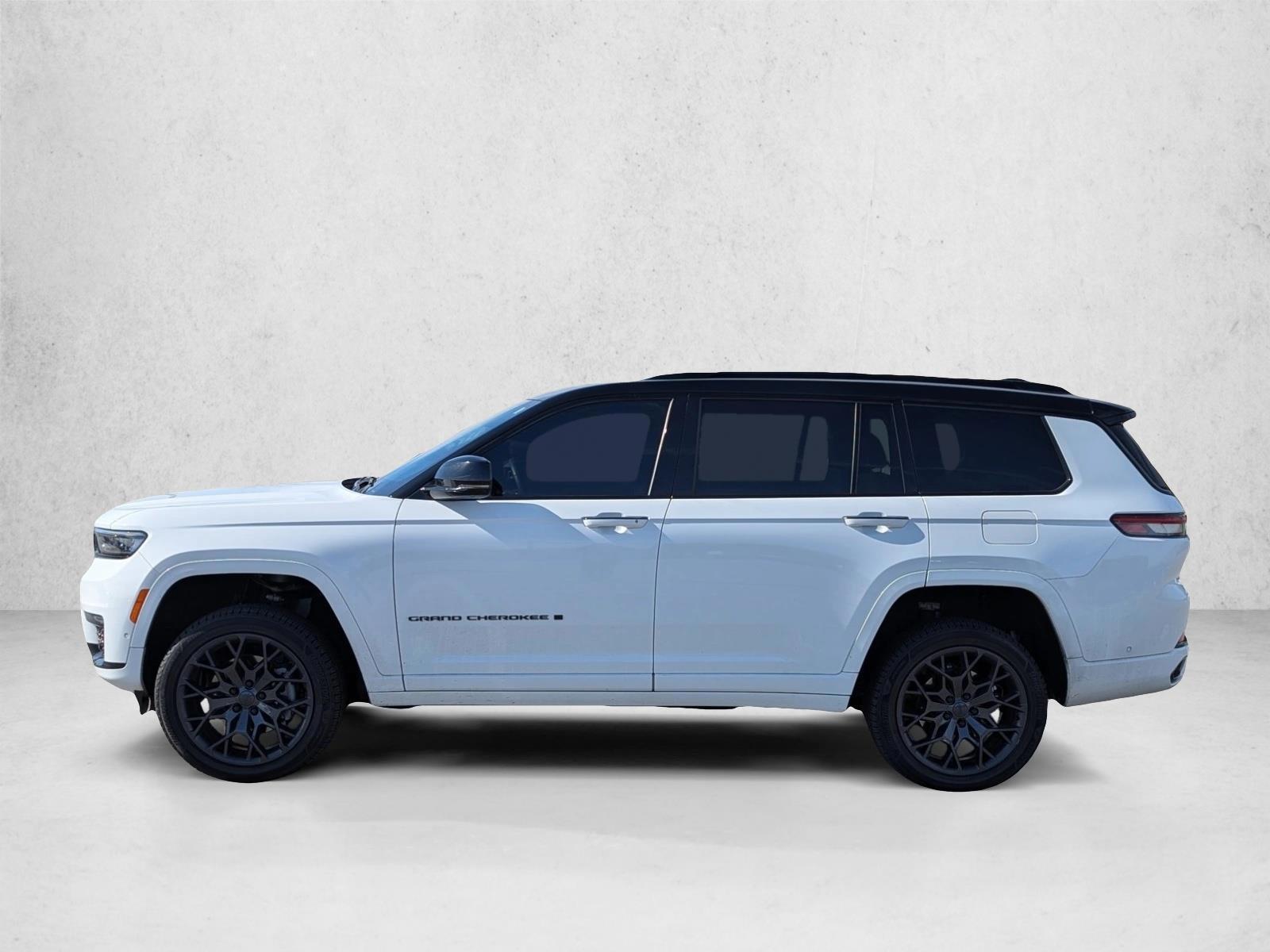 Thumbnail: 2023 Jeep Grand Cherokee L - 2