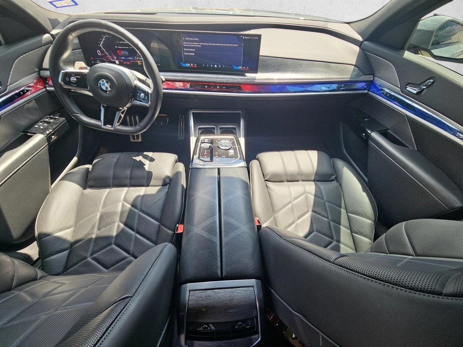 Thumbnail: 2024 BMW 7 Series - 3