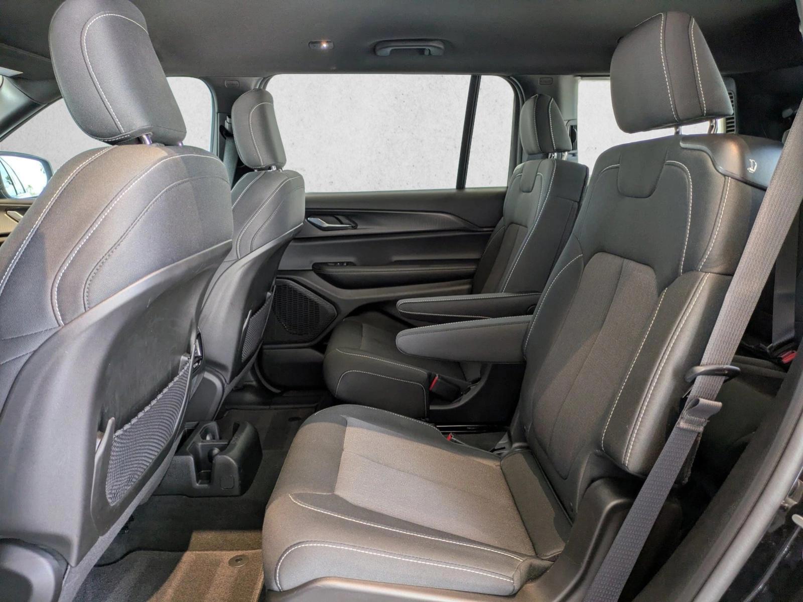 2025 Jeep Grand Cherokee L Laredo - Photo 18