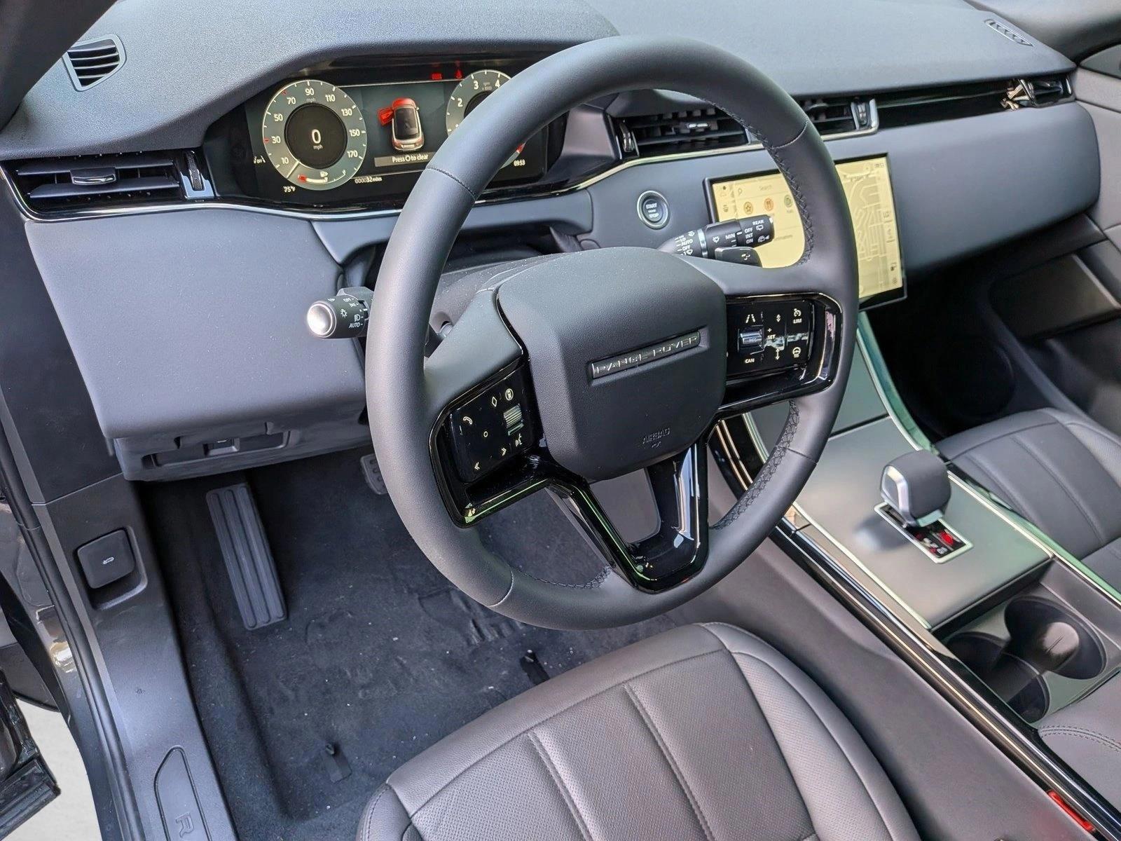 Thumbnail: 2026 Land Rover Range Rover Evoque - 3