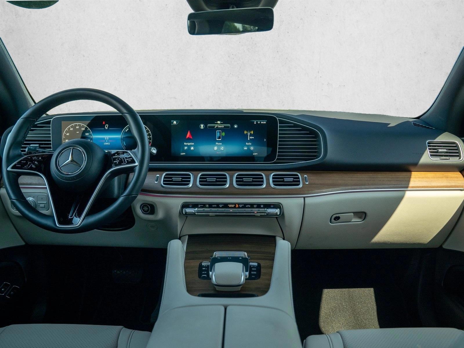 Thumbnail: 2025 Mercedes-Benz GLE - 3