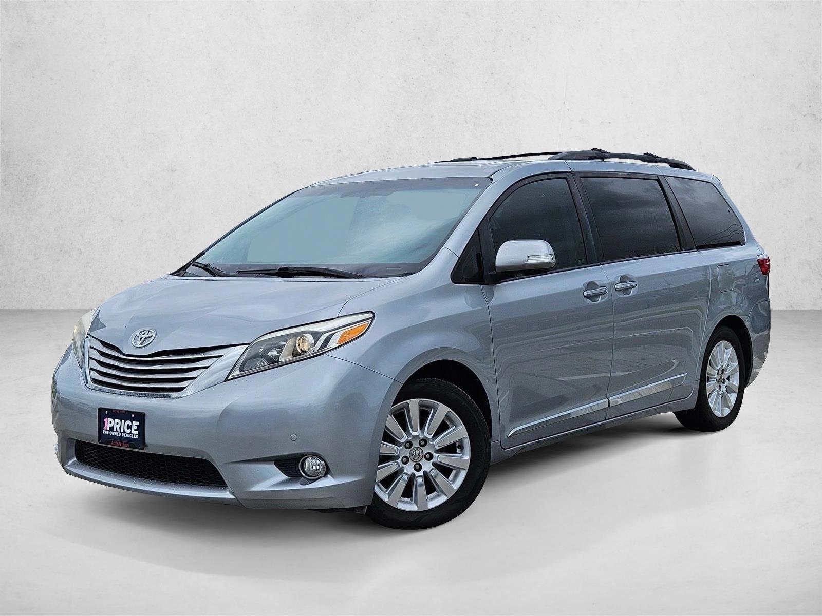 Thumbnail: 2015 Toyota Sienna - 1