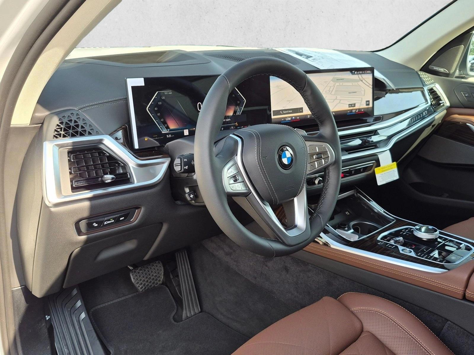 Thumbnail: 2027 BMW X7 - 3