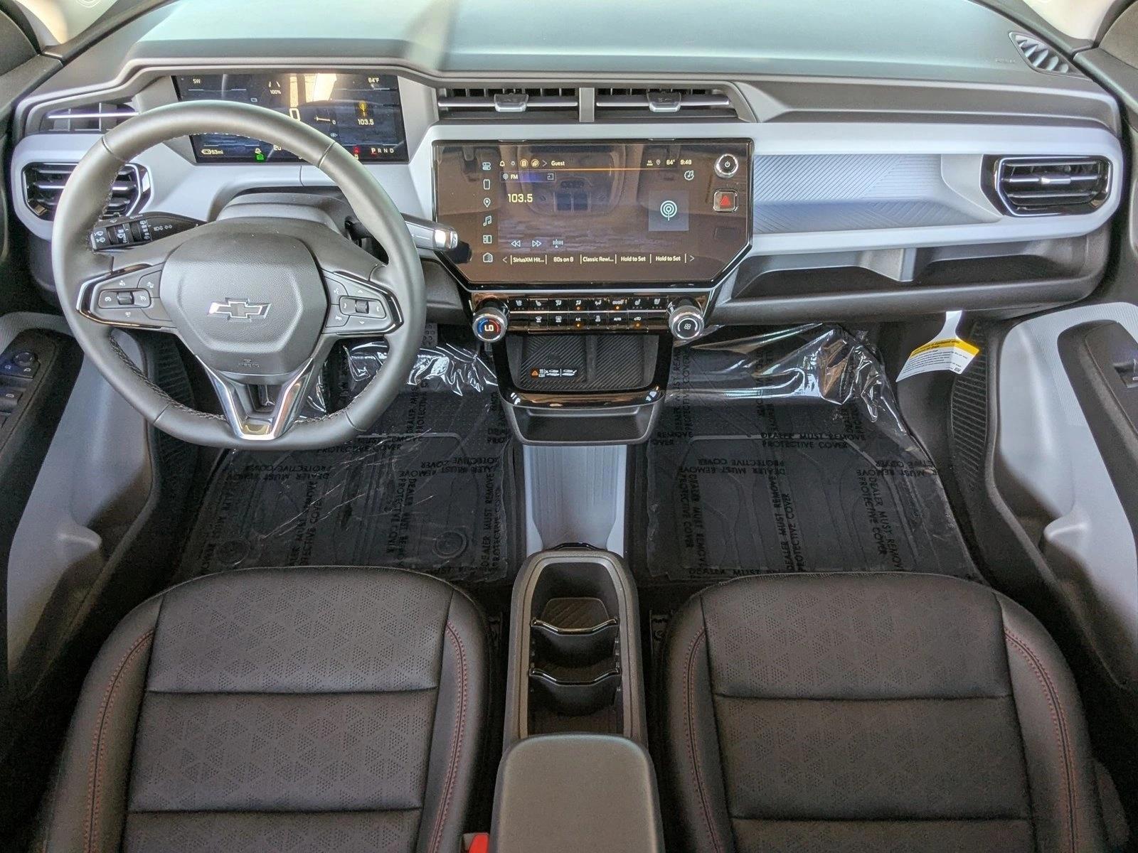 Thumbnail: 2027 Chevrolet Bolt EV - 4