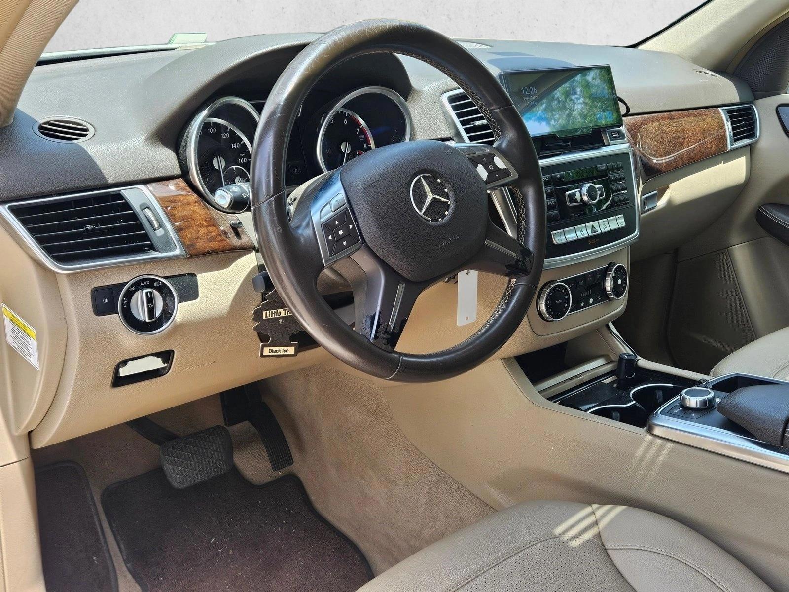 Thumbnail: 2013 Mercedes-Benz M-Class - 3