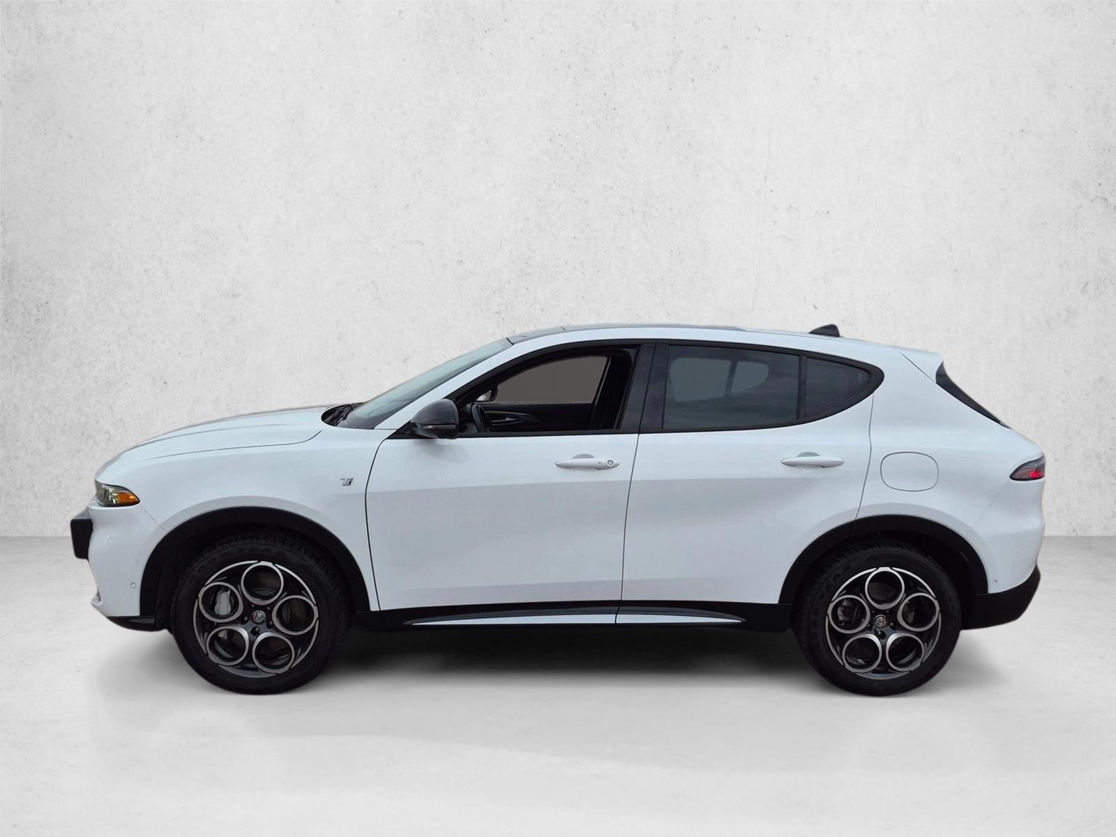 Thumbnail: 2024 Alfa Romeo Tonale - 2