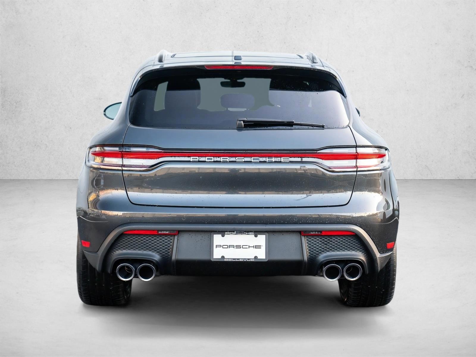 2026 Porsche Macan T - Photo 7