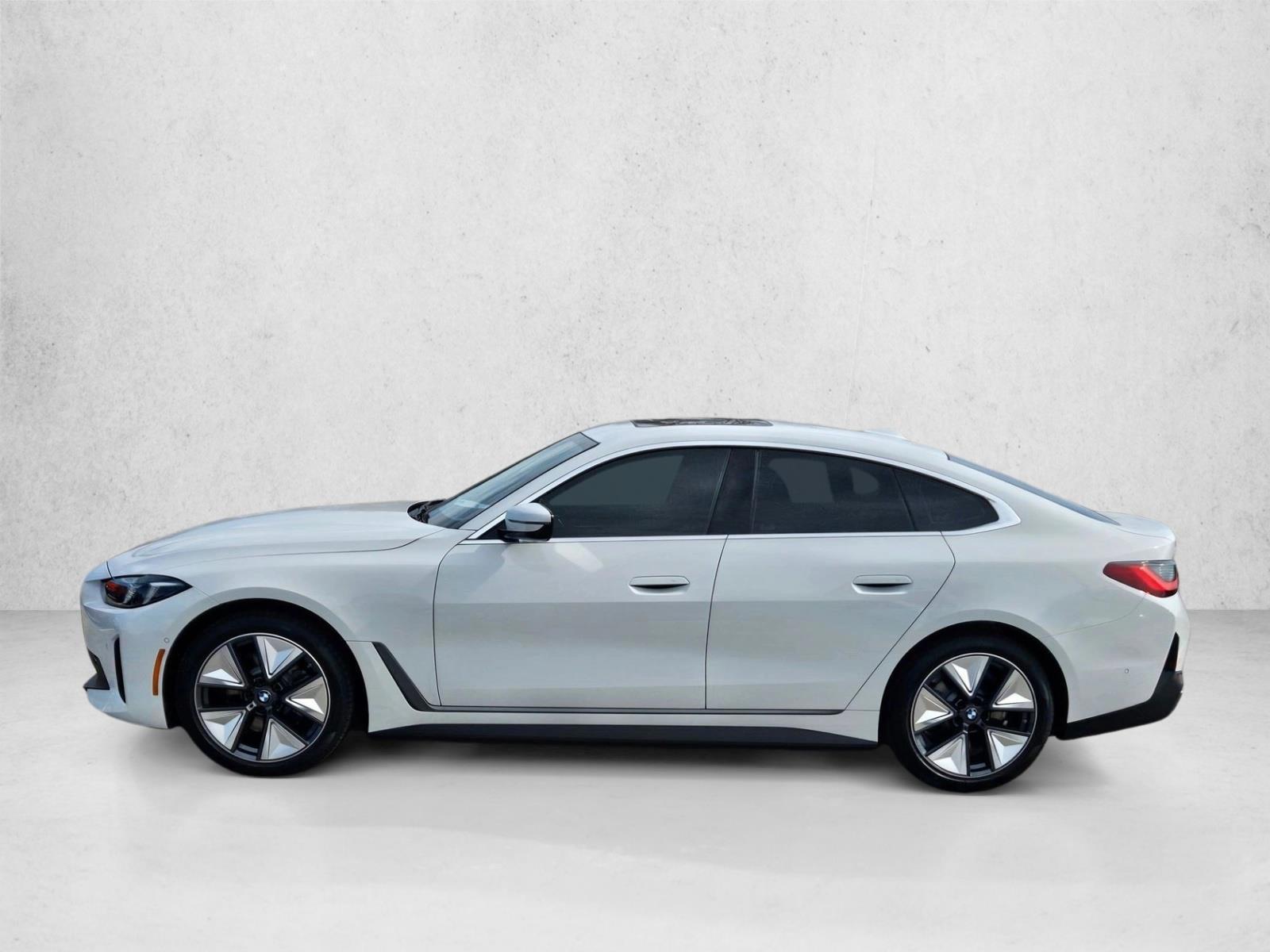 Thumbnail: 2026 BMW i4 - 2