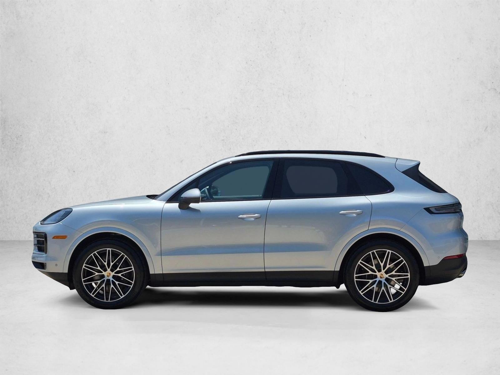 Thumbnail: 2026 Porsche Cayenne - 2