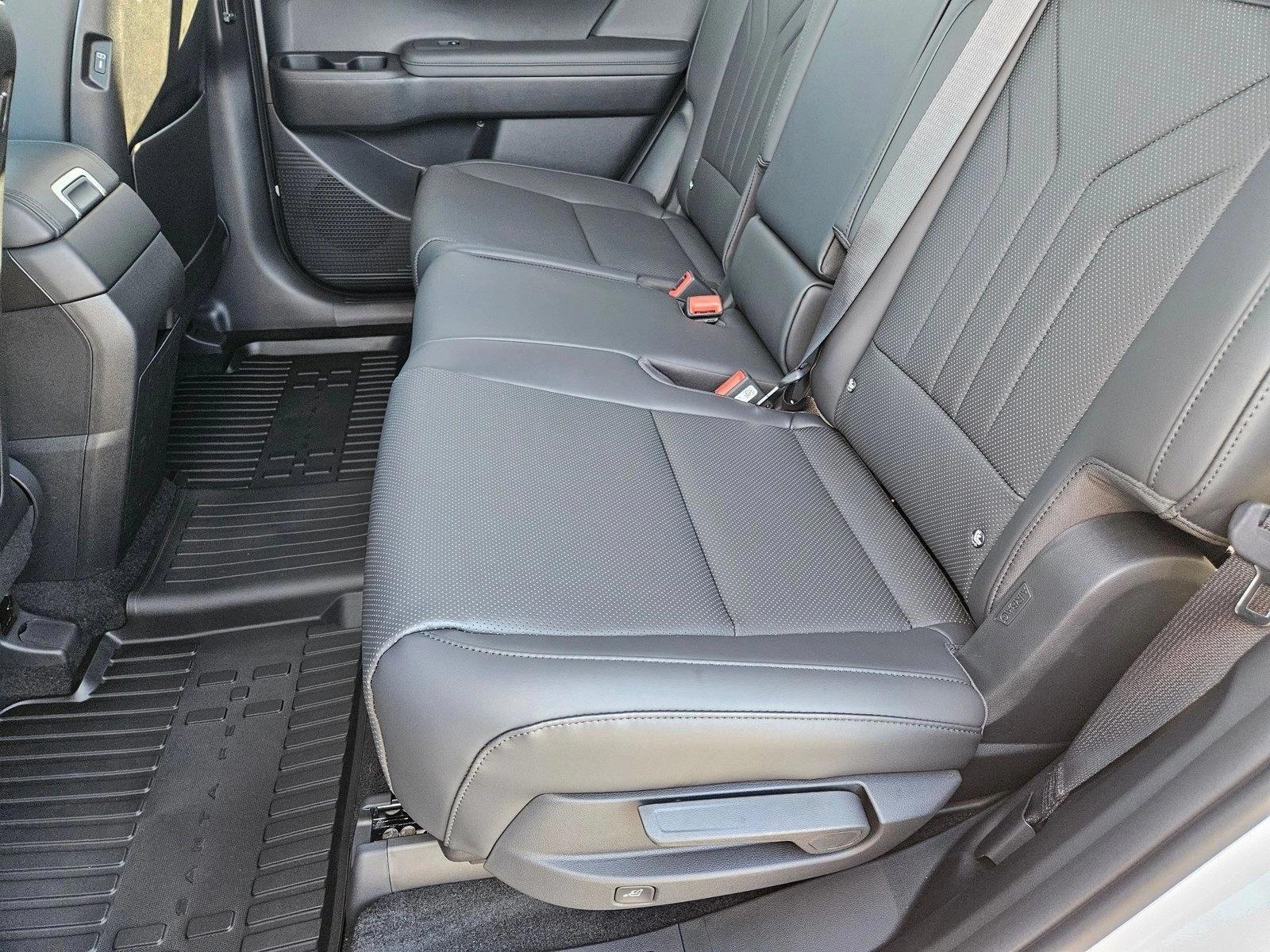 Thumbnail: 2026 Hyundai Santa Fe - 5