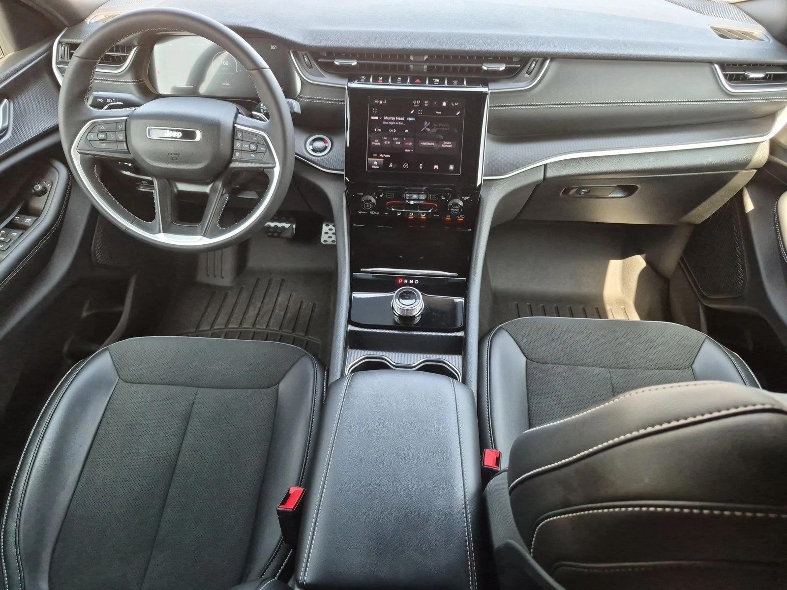Thumbnail: 2025 Jeep Grand Cherokee - 3