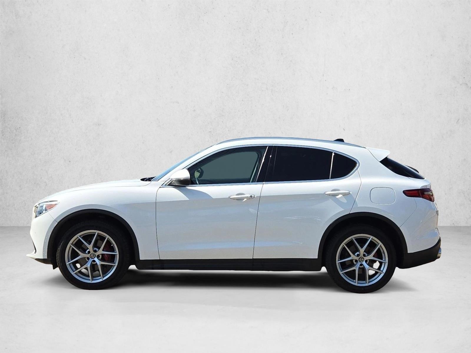 Thumbnail: 2019 Alfa Romeo Stelvio - 2
