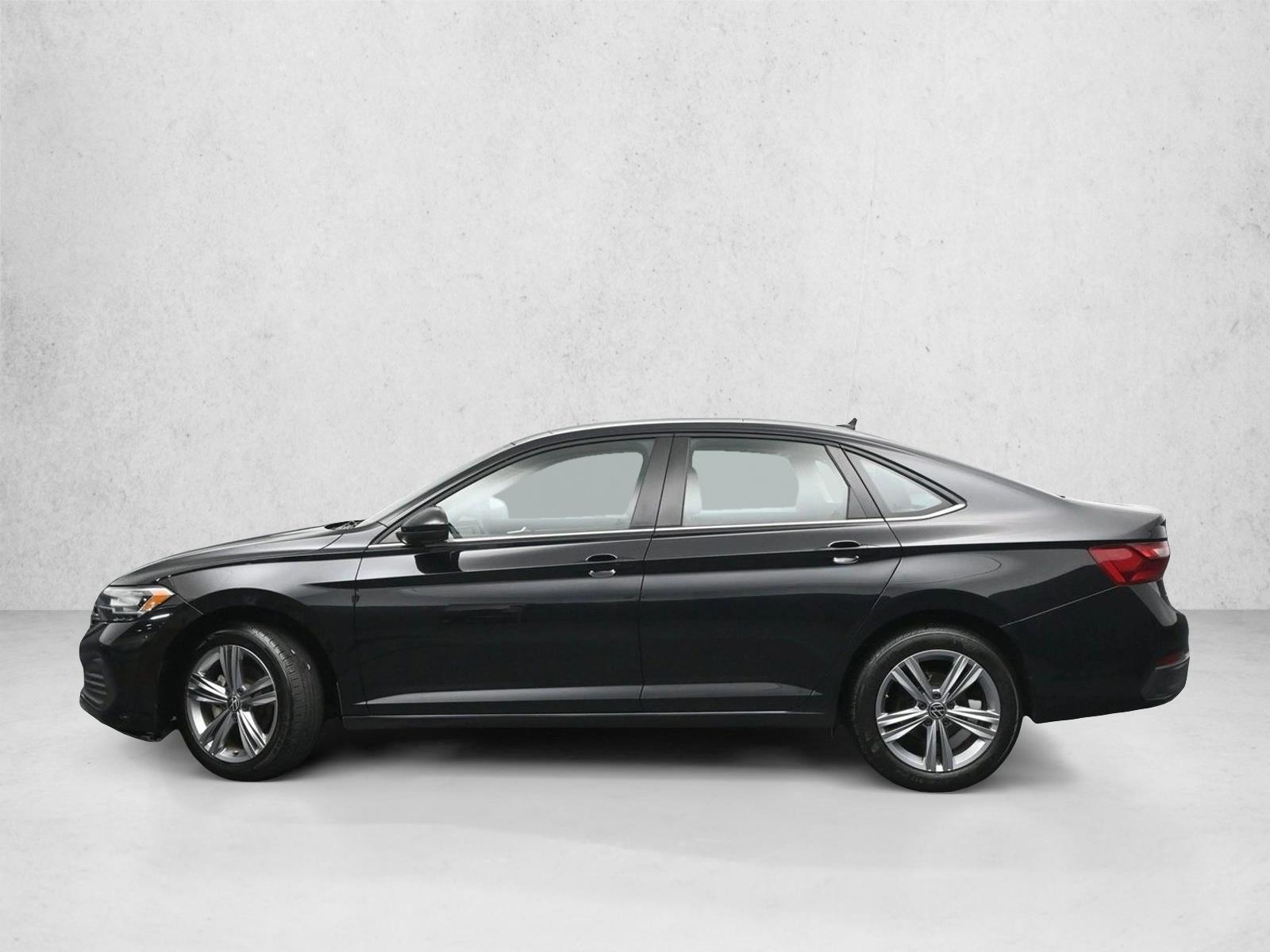 Thumbnail: 2024 Volkswagen Jetta - 3
