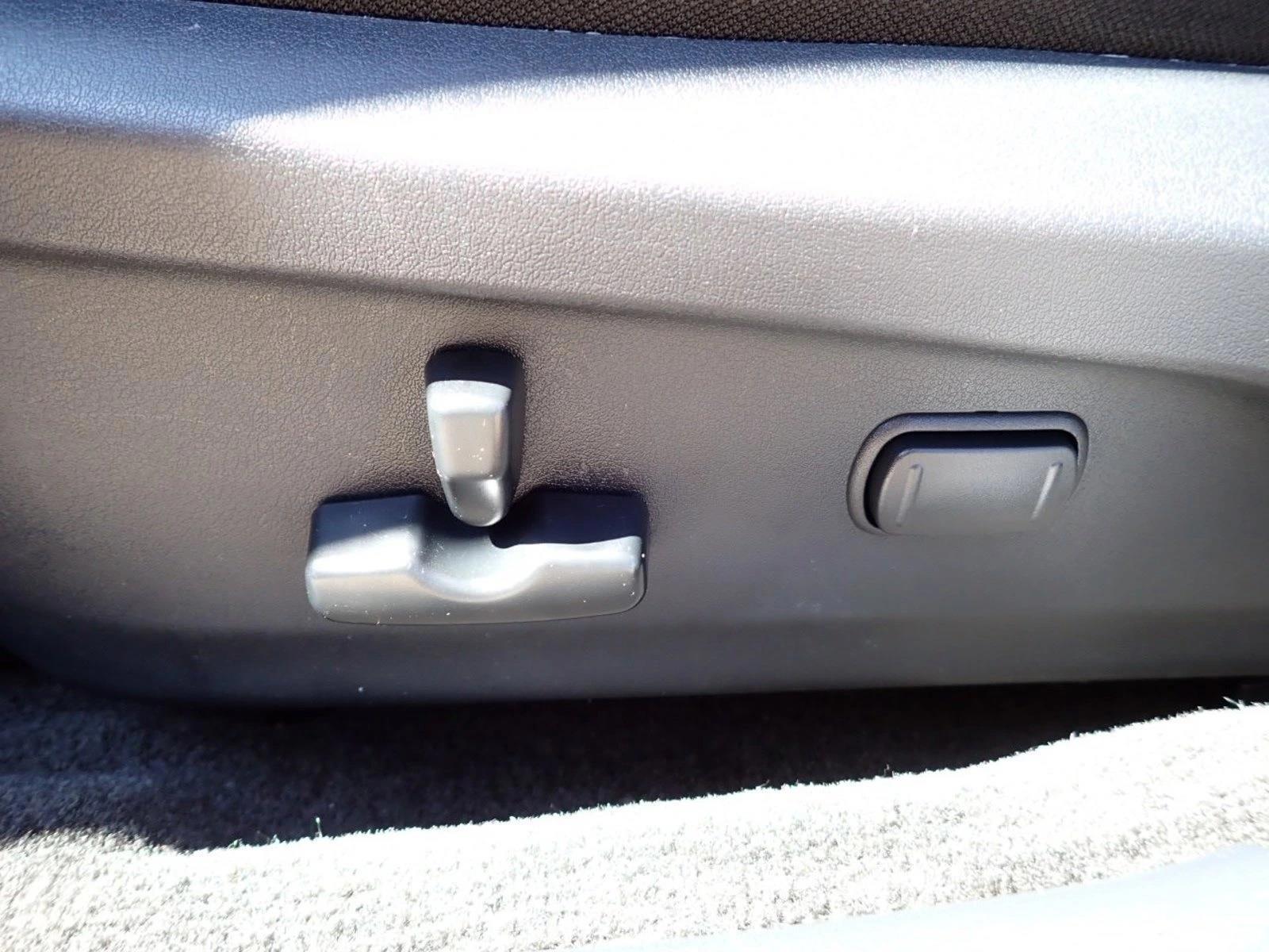 Thumbnail: 2013 Subaru Outback - 3