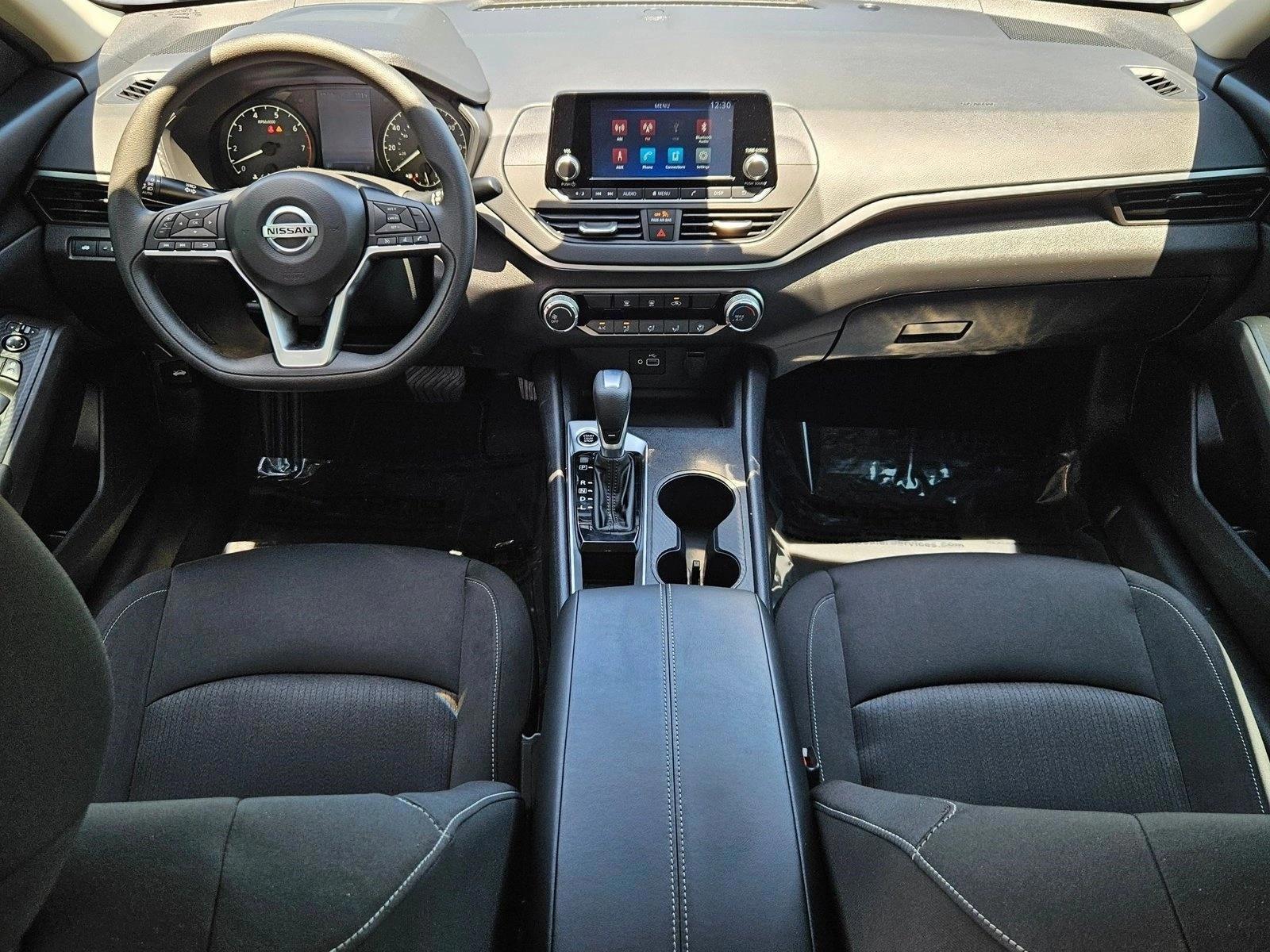 Thumbnail: 2022 Nissan Altima - 3