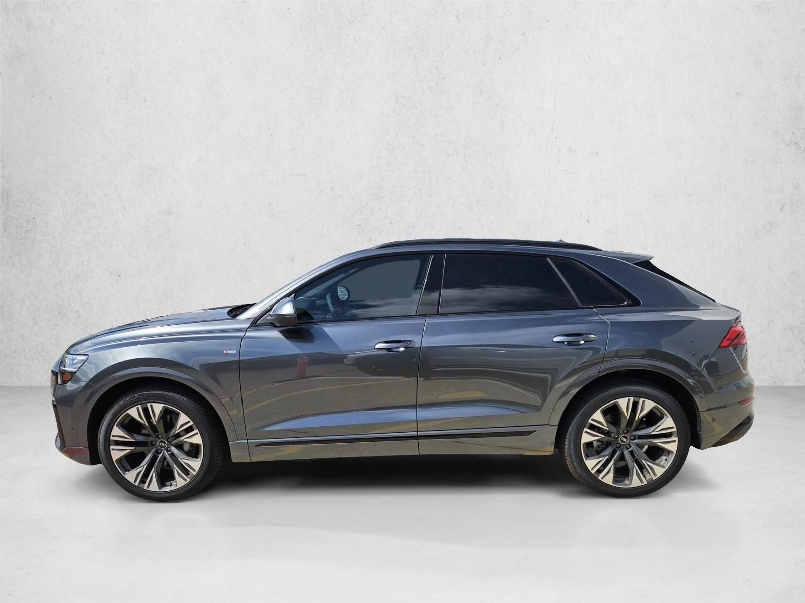 Thumbnail: 2026 Audi Q8 - 2