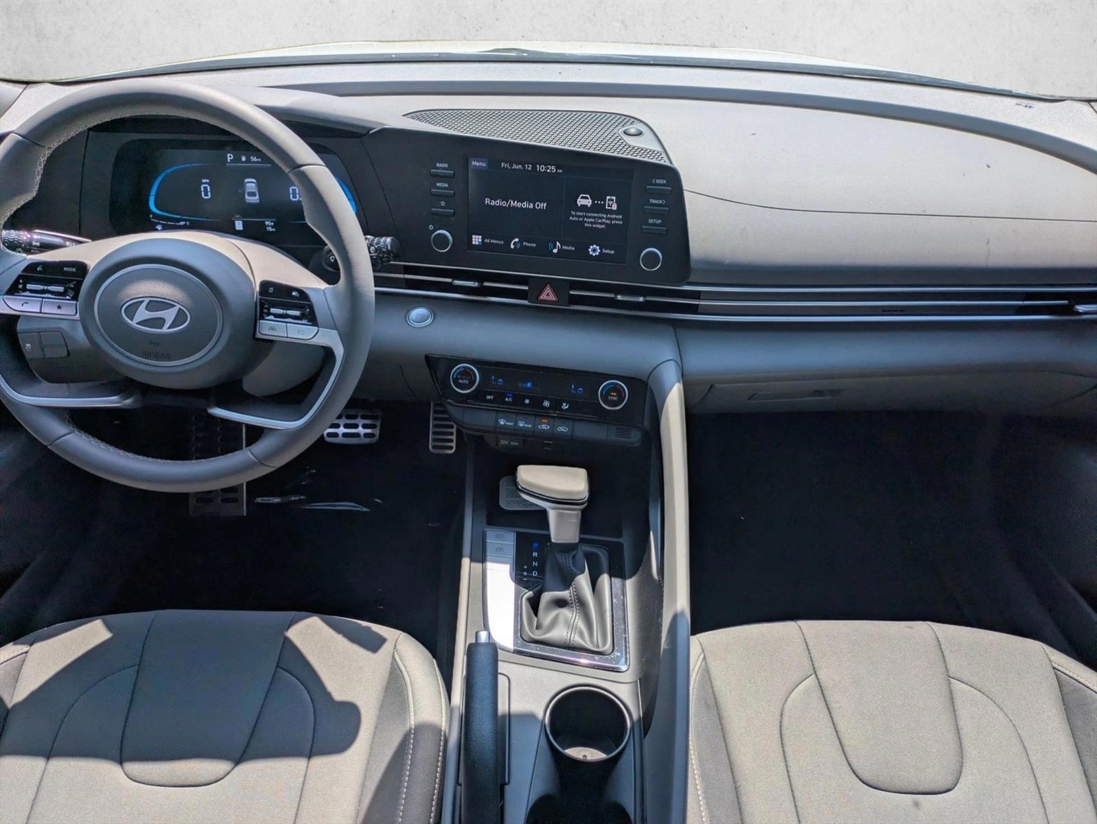Thumbnail: 2026 Hyundai Elantra - 3