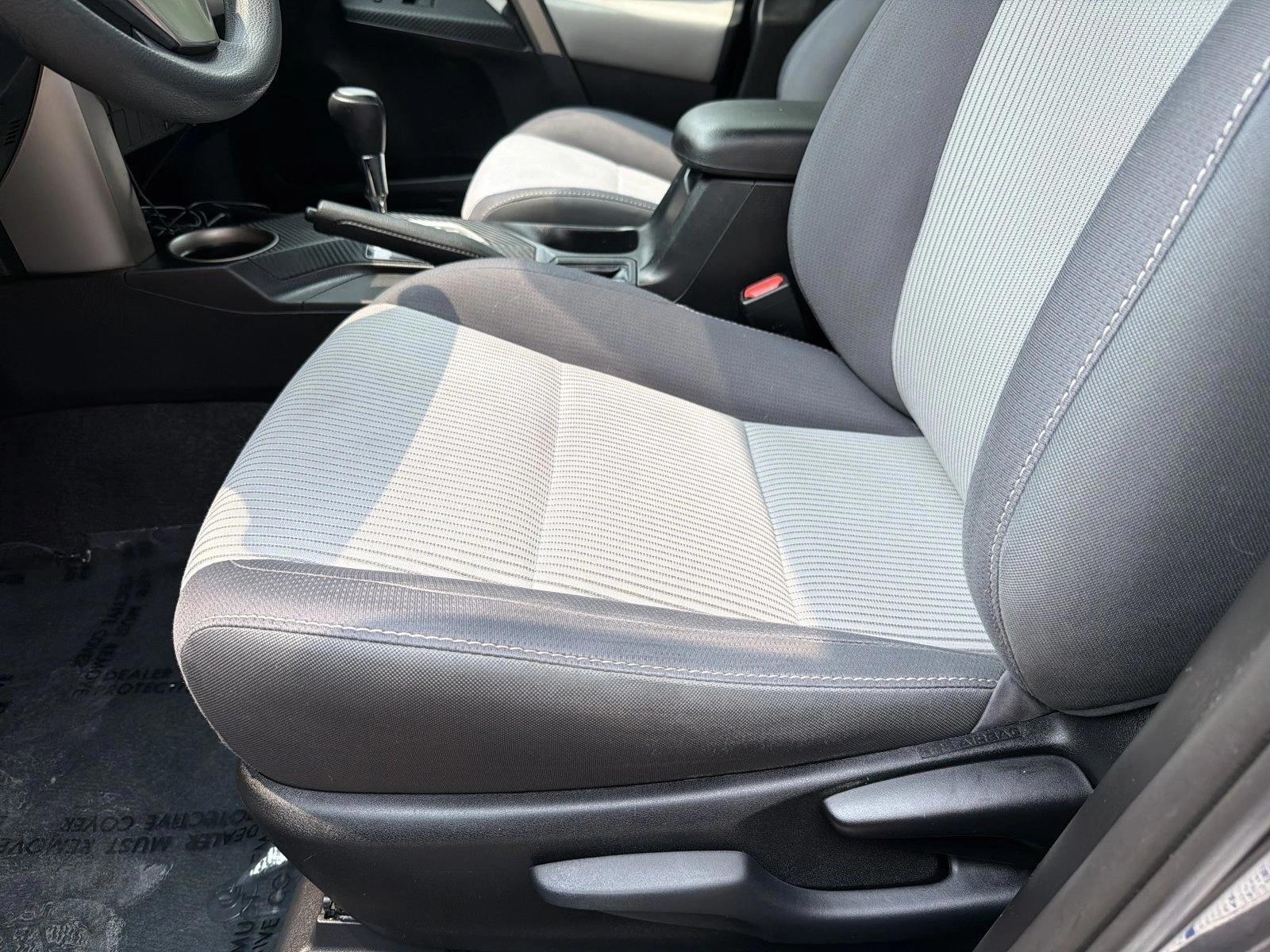 Thumbnail: 2014 Toyota RAV4 - 4