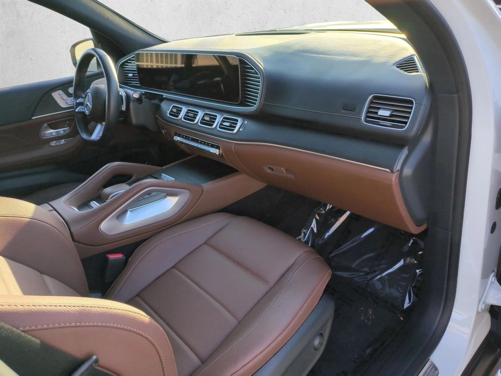 2025 Mercedes-Benz GLS Base - Photo 25