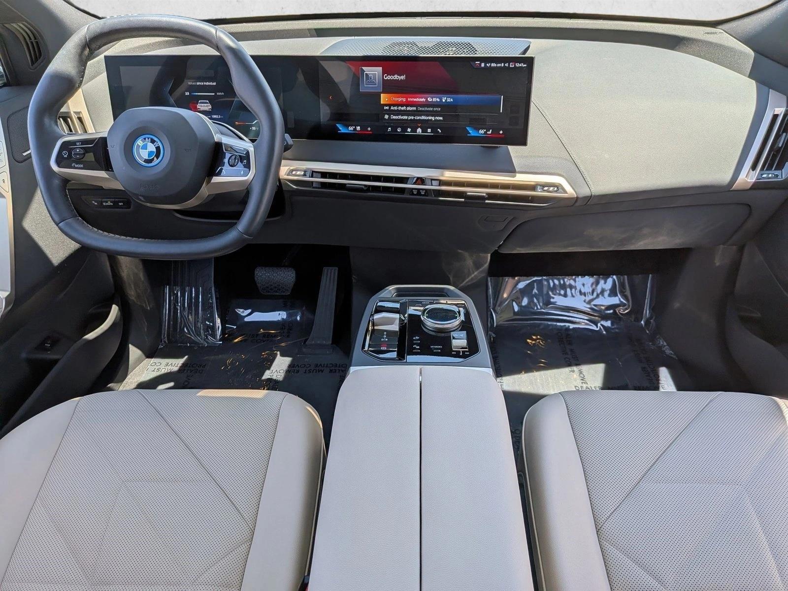 Thumbnail: 2024 BMW iX - 3