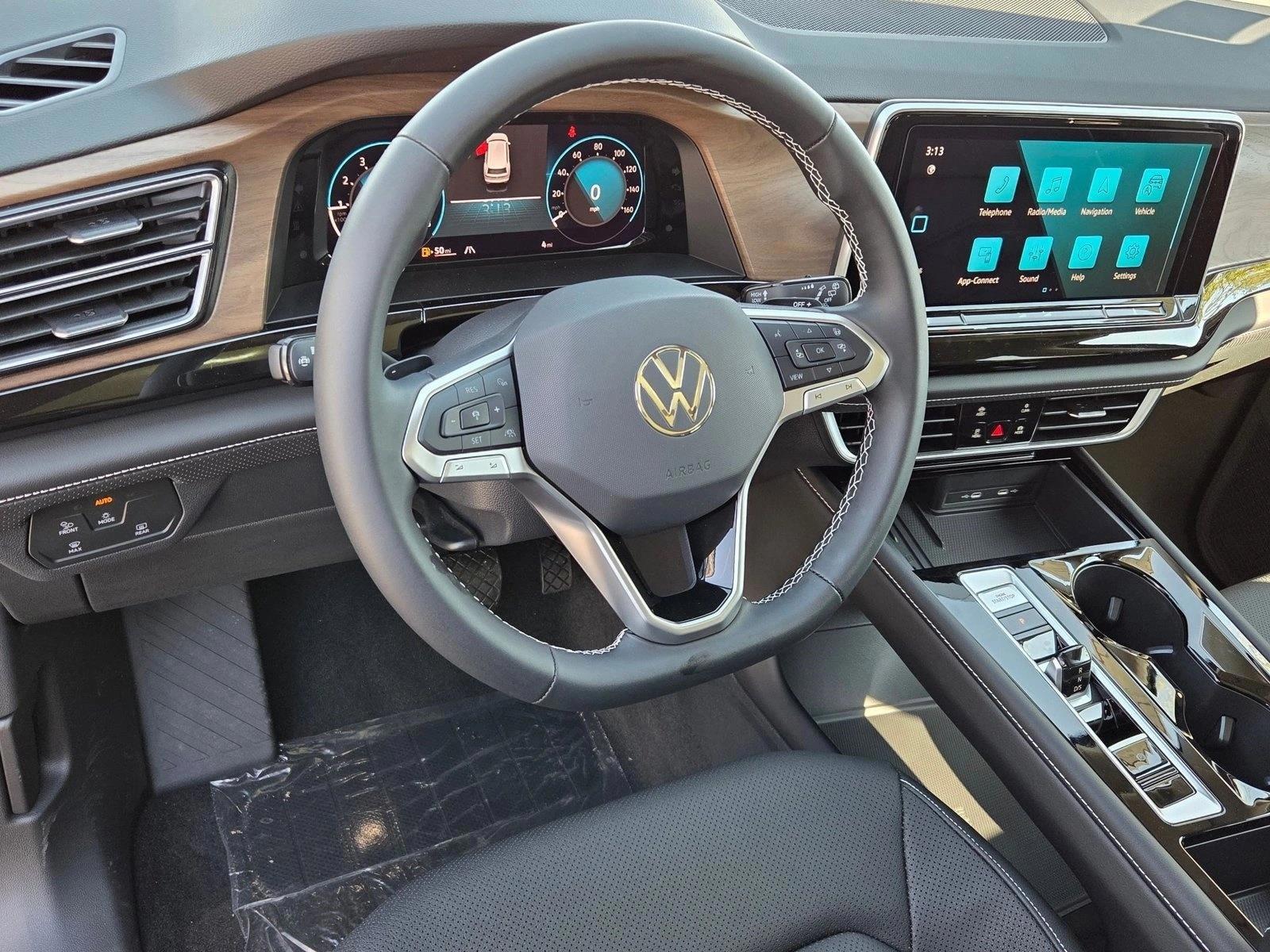 Thumbnail: 2026 Volkswagen Atlas - 3
