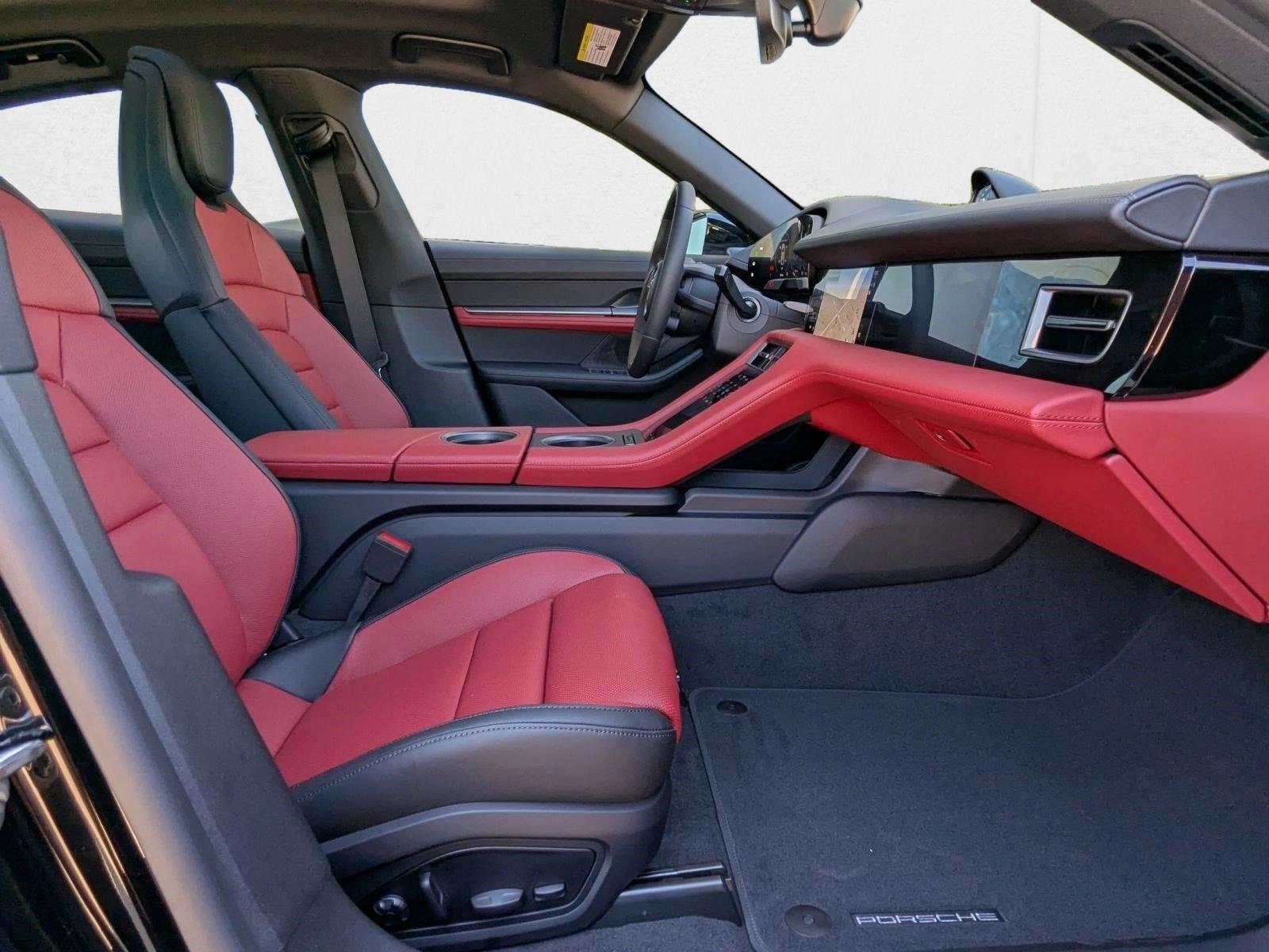 2025 Porsche Taycan Base - Photo 25