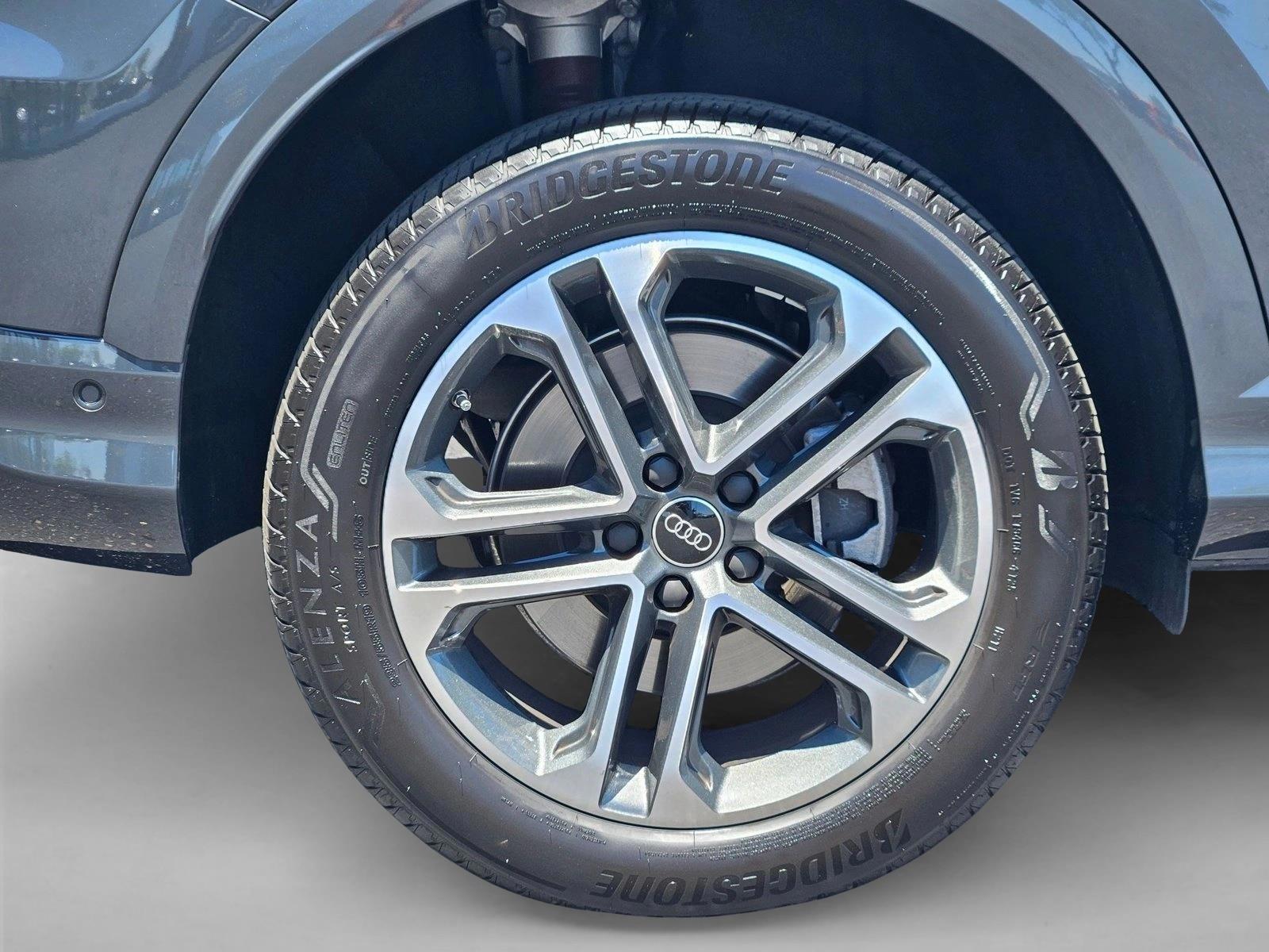 2025 Audi Q5 Premium - Photo 29