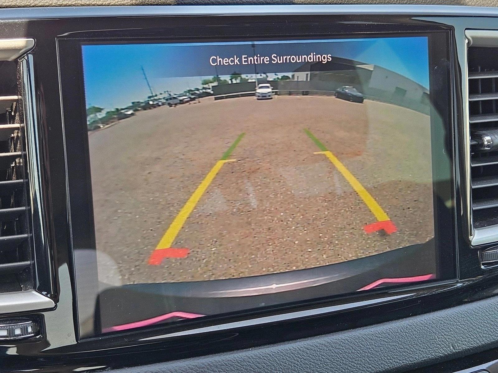 2023 Chrysler Pacifica Touring L - Photo 18