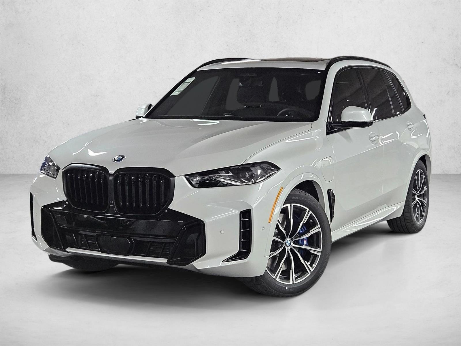 Thumbnail: 2026 BMW X5 - 1