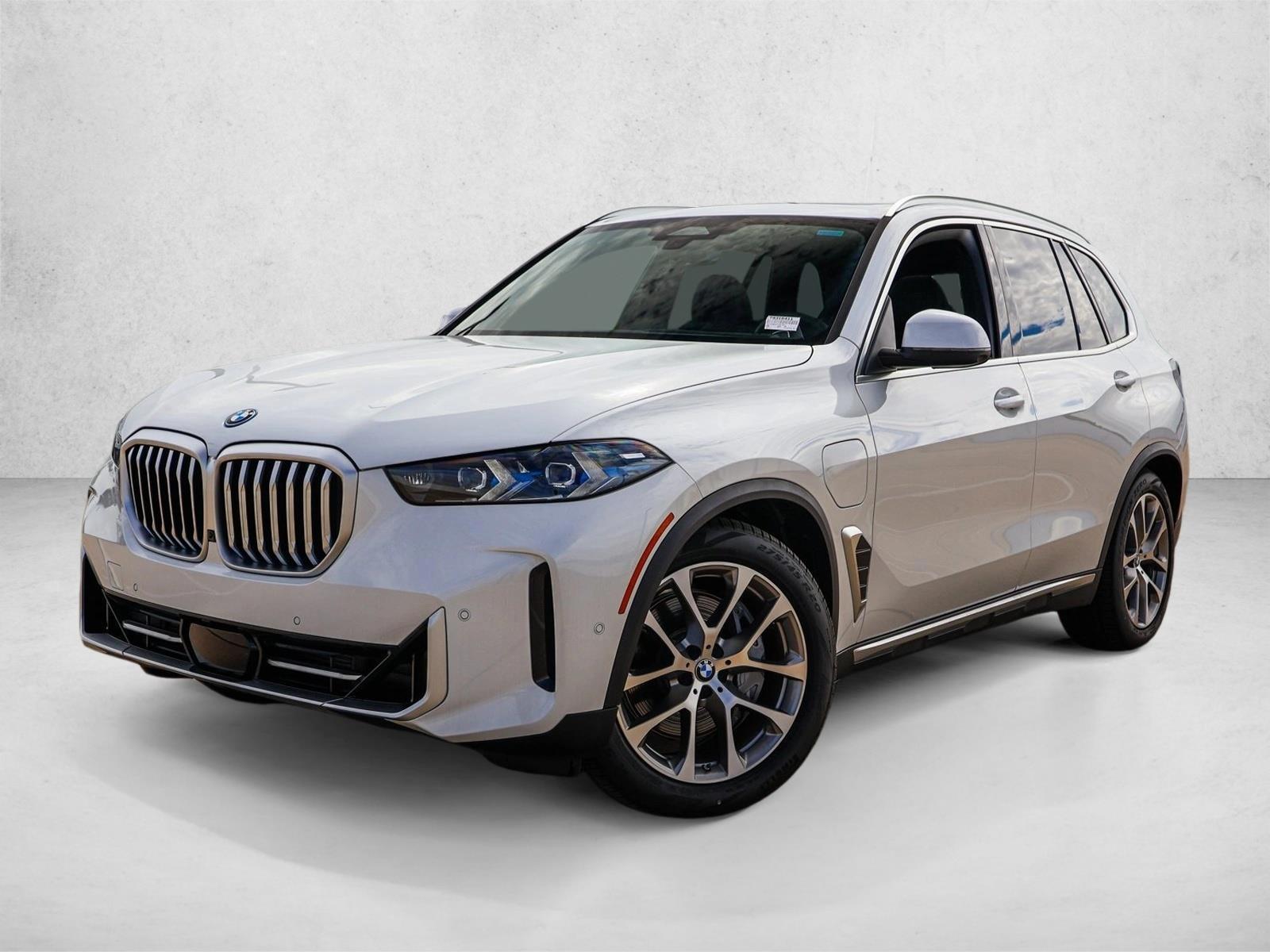 Thumbnail: 2026 BMW X5 - 1