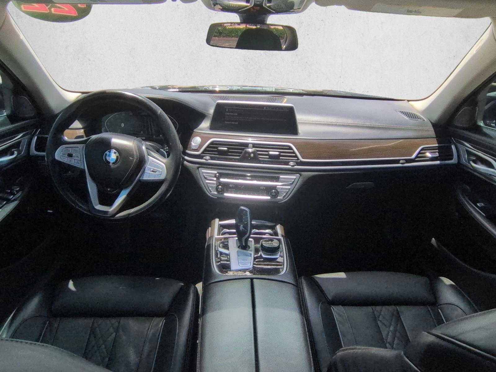 Thumbnail: 2022 BMW 7 Series - 3