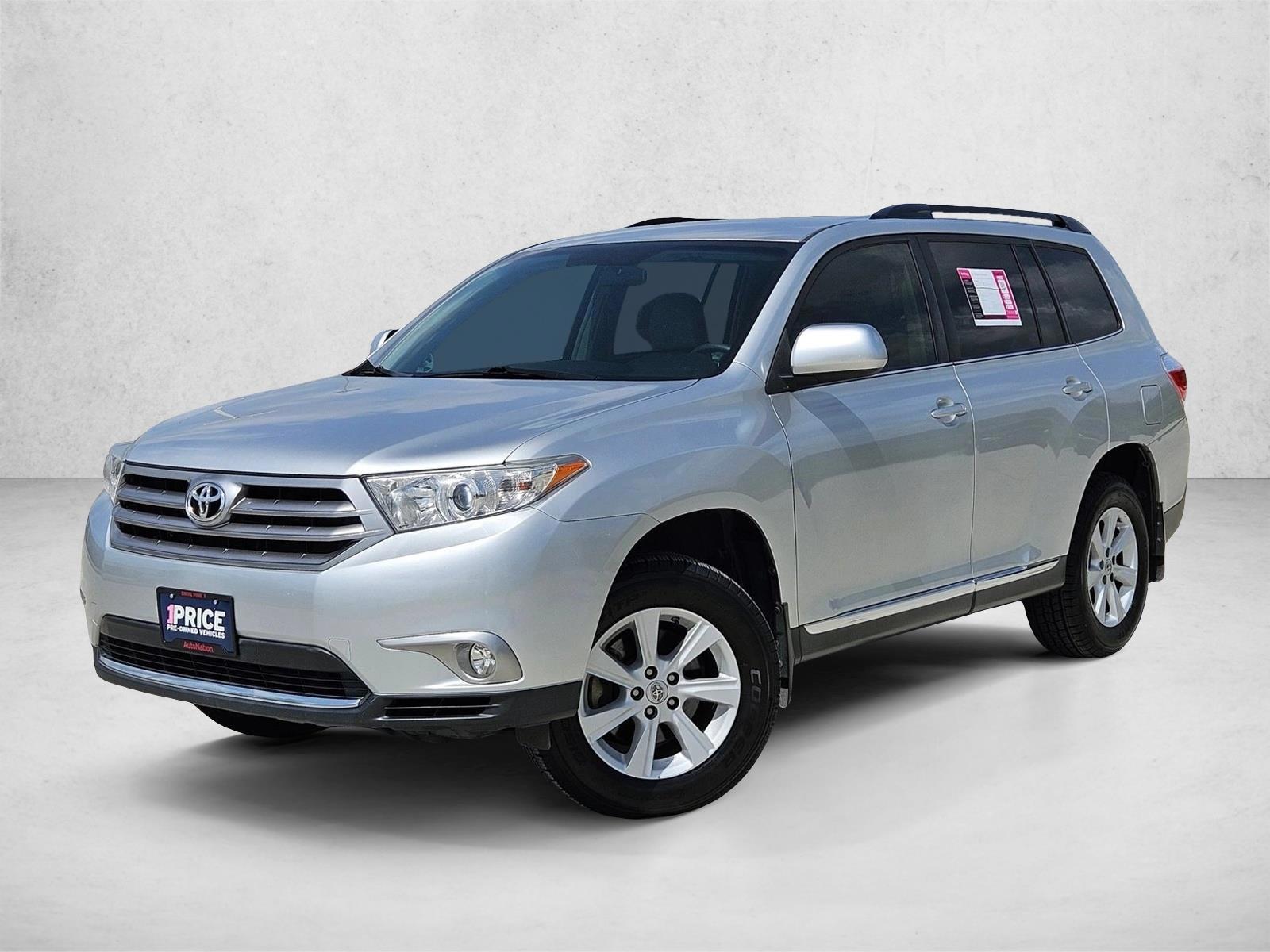 Thumbnail: 2013 Toyota Highlander - 1