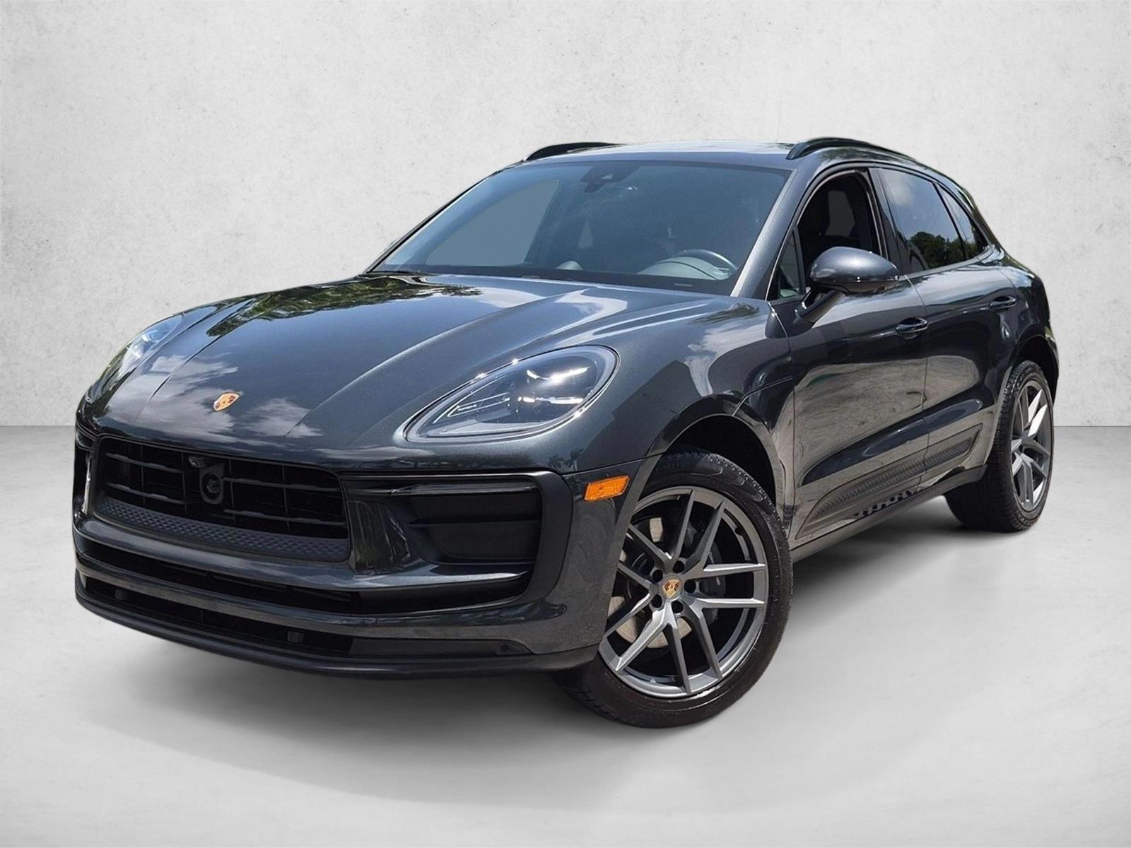 Thumbnail: 2023 Porsche Macan - 1