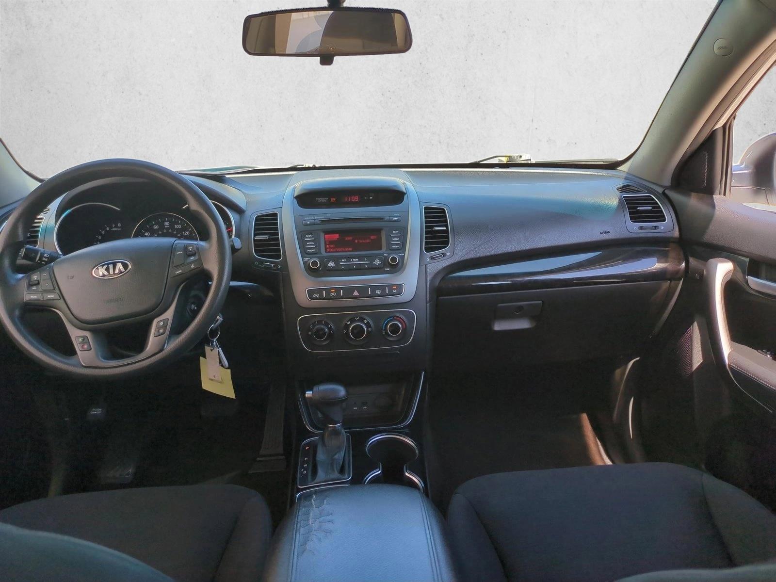 Thumbnail: 2015 Kia Sorento - 3