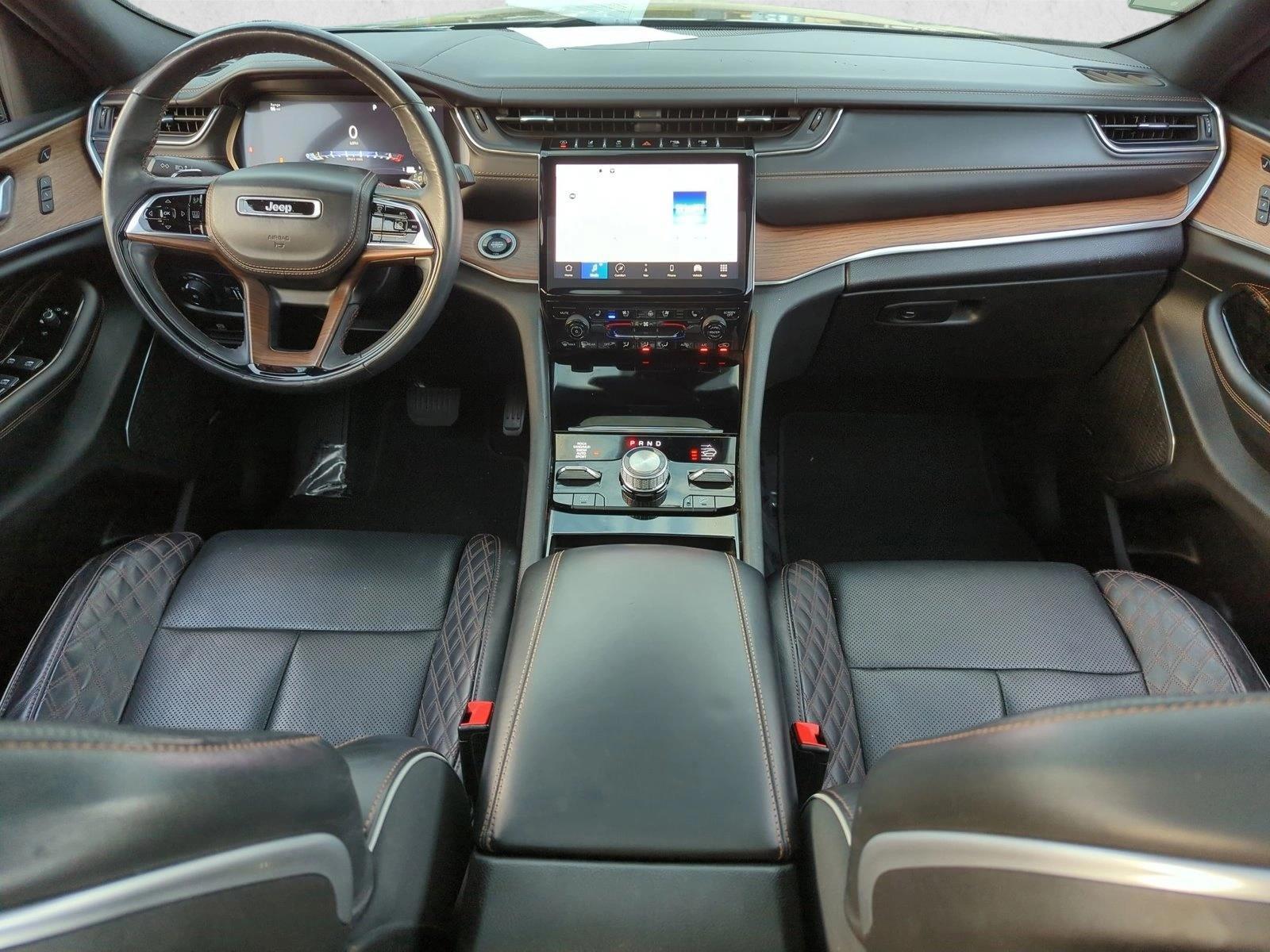 Thumbnail: 2022 Jeep Grand Cherokee L - 4