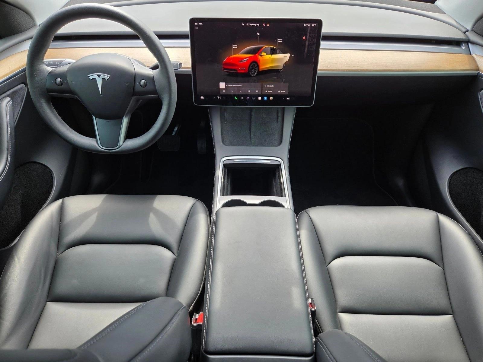 Thumbnail: 2023 Tesla Model Y - 3